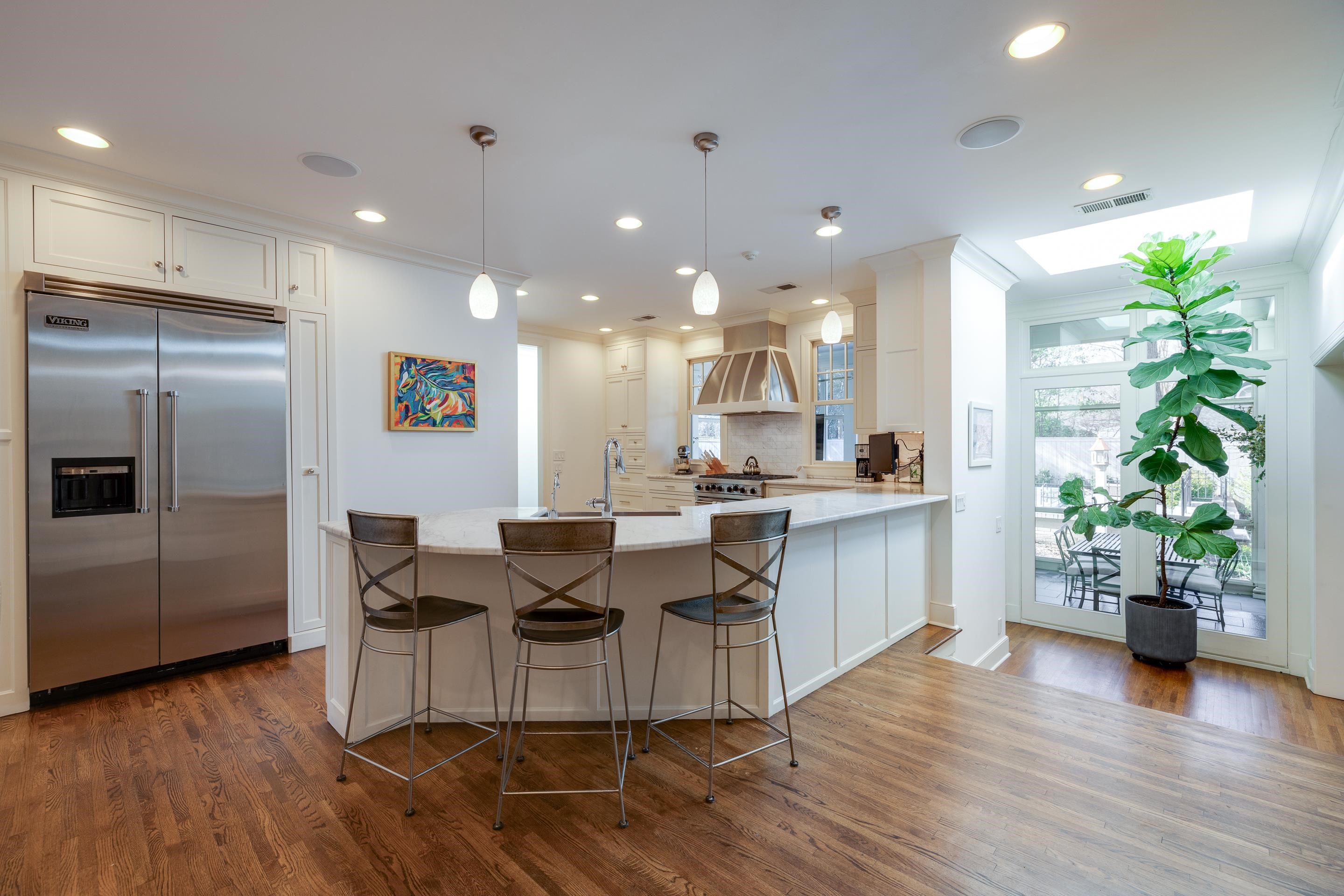 275 W GOODWYN ST