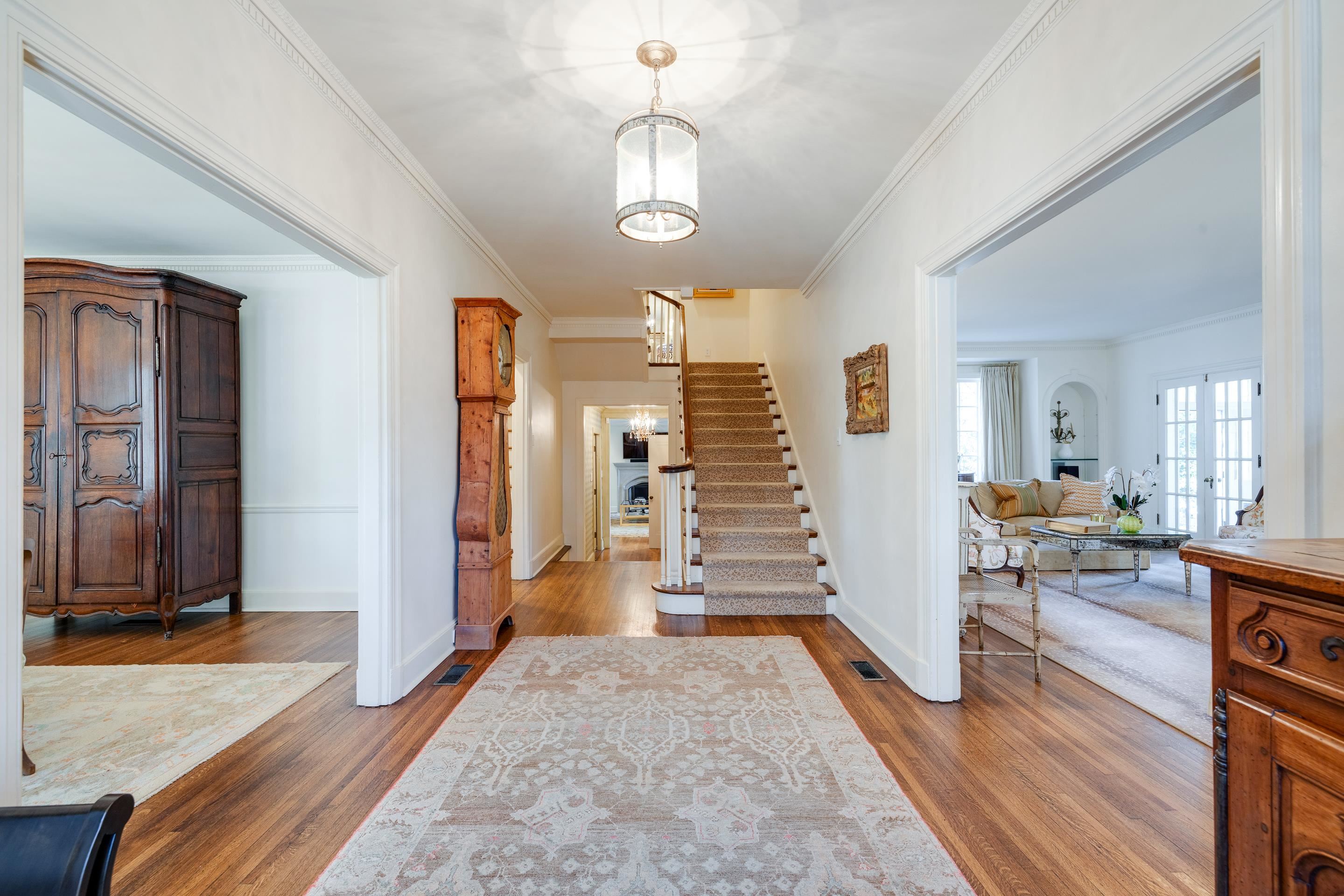 275 W GOODWYN ST