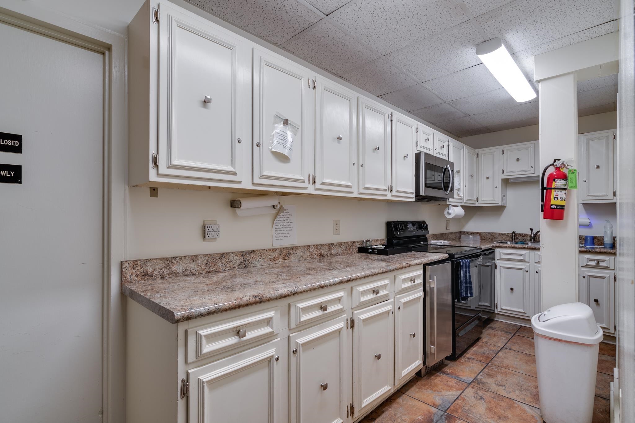 232 S HIGHLAND ST Unit: 1005