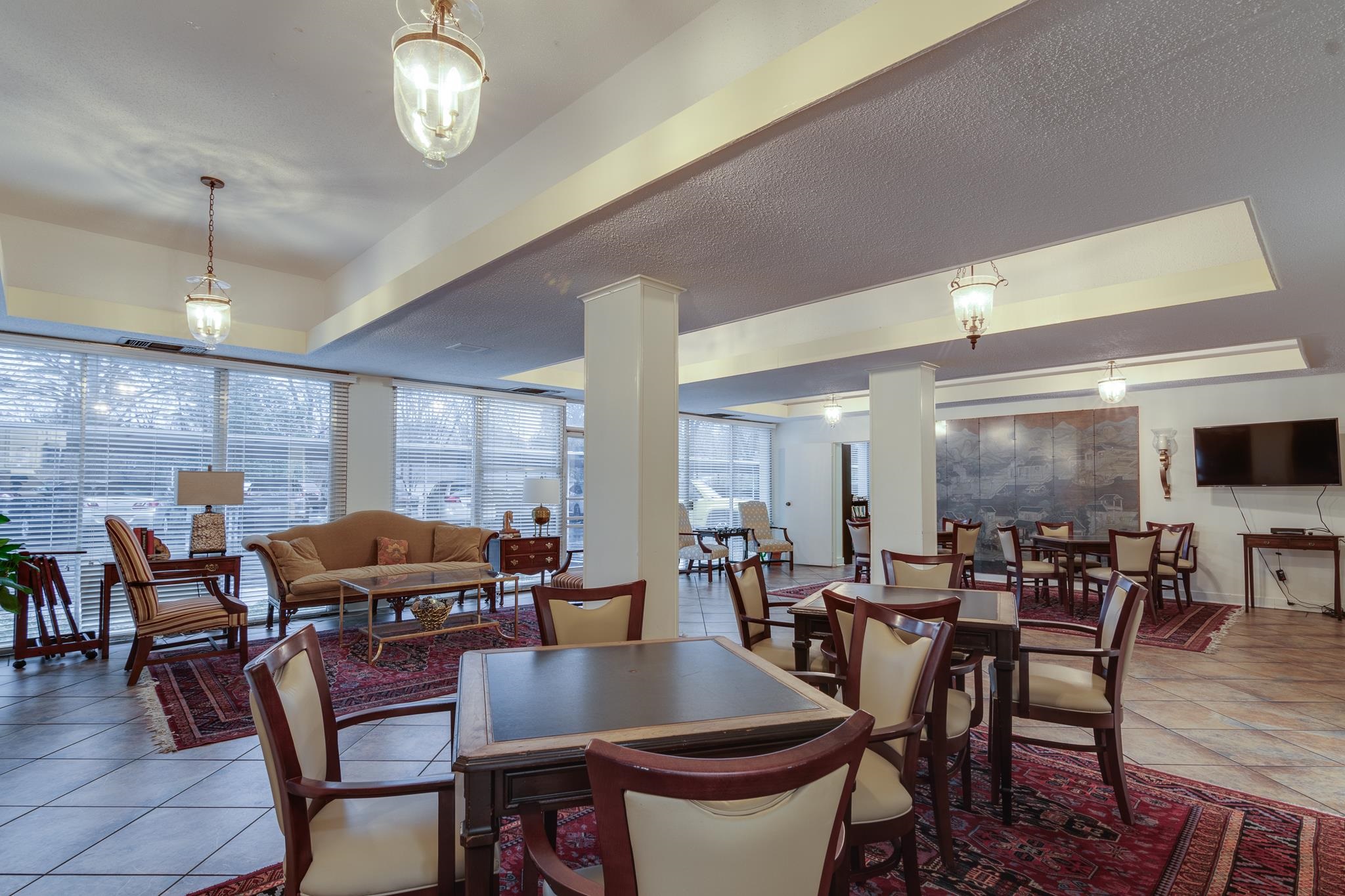 232 S HIGHLAND ST Unit: 1005