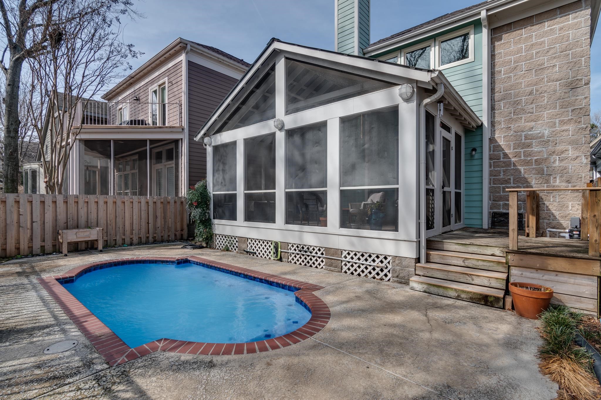922 HARBOR BEND RD