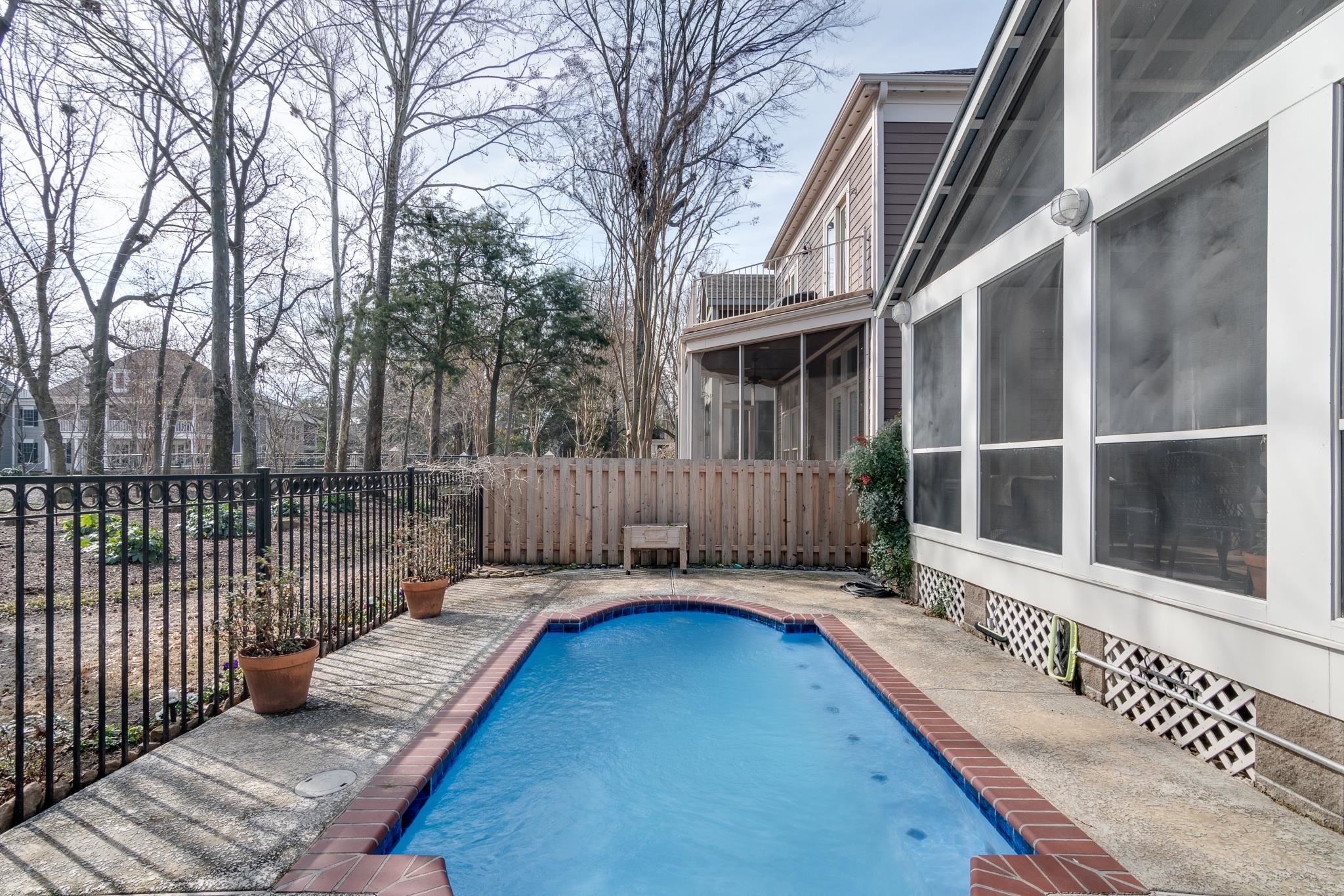 922 HARBOR BEND RD