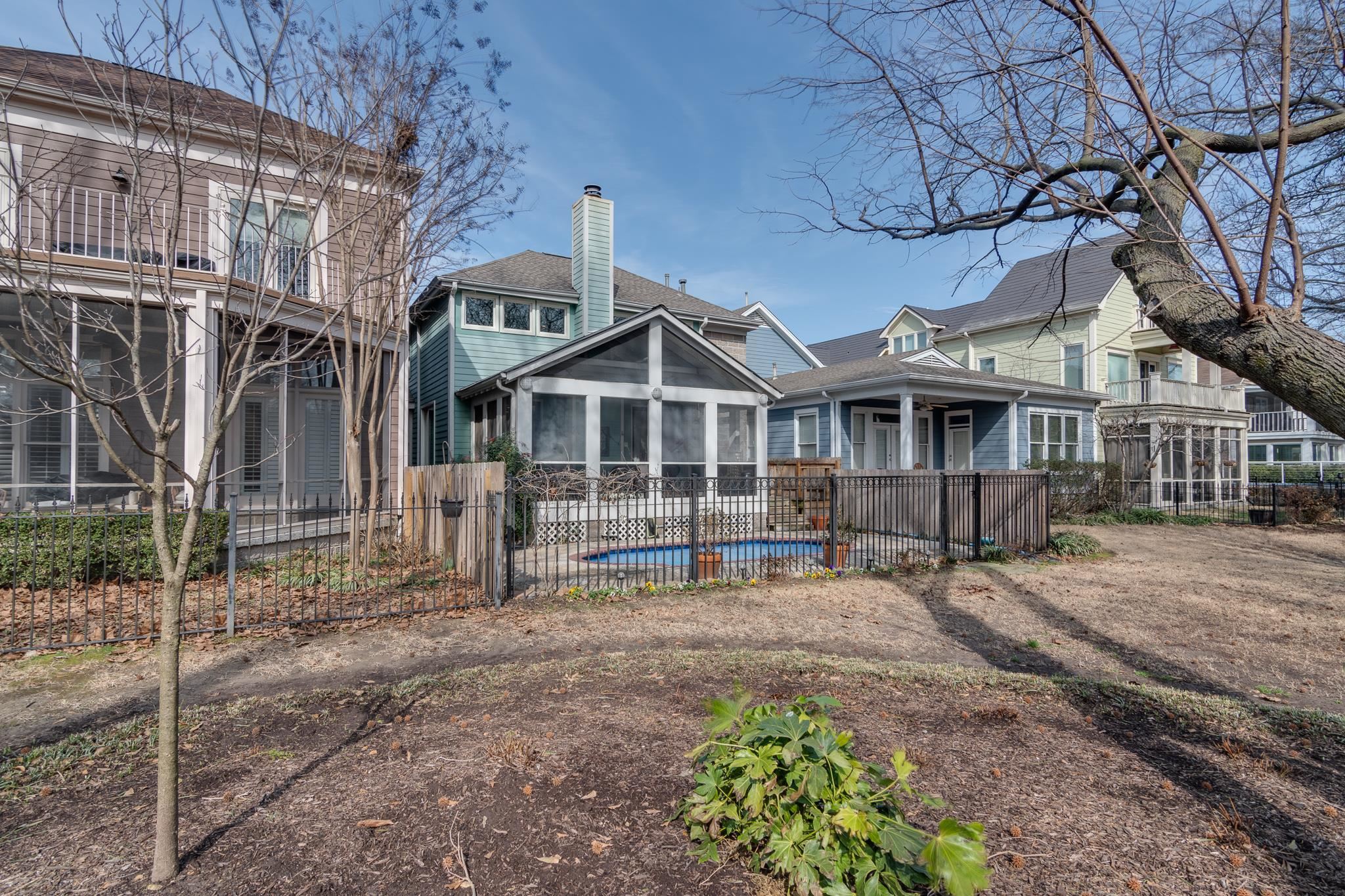 922 HARBOR BEND RD