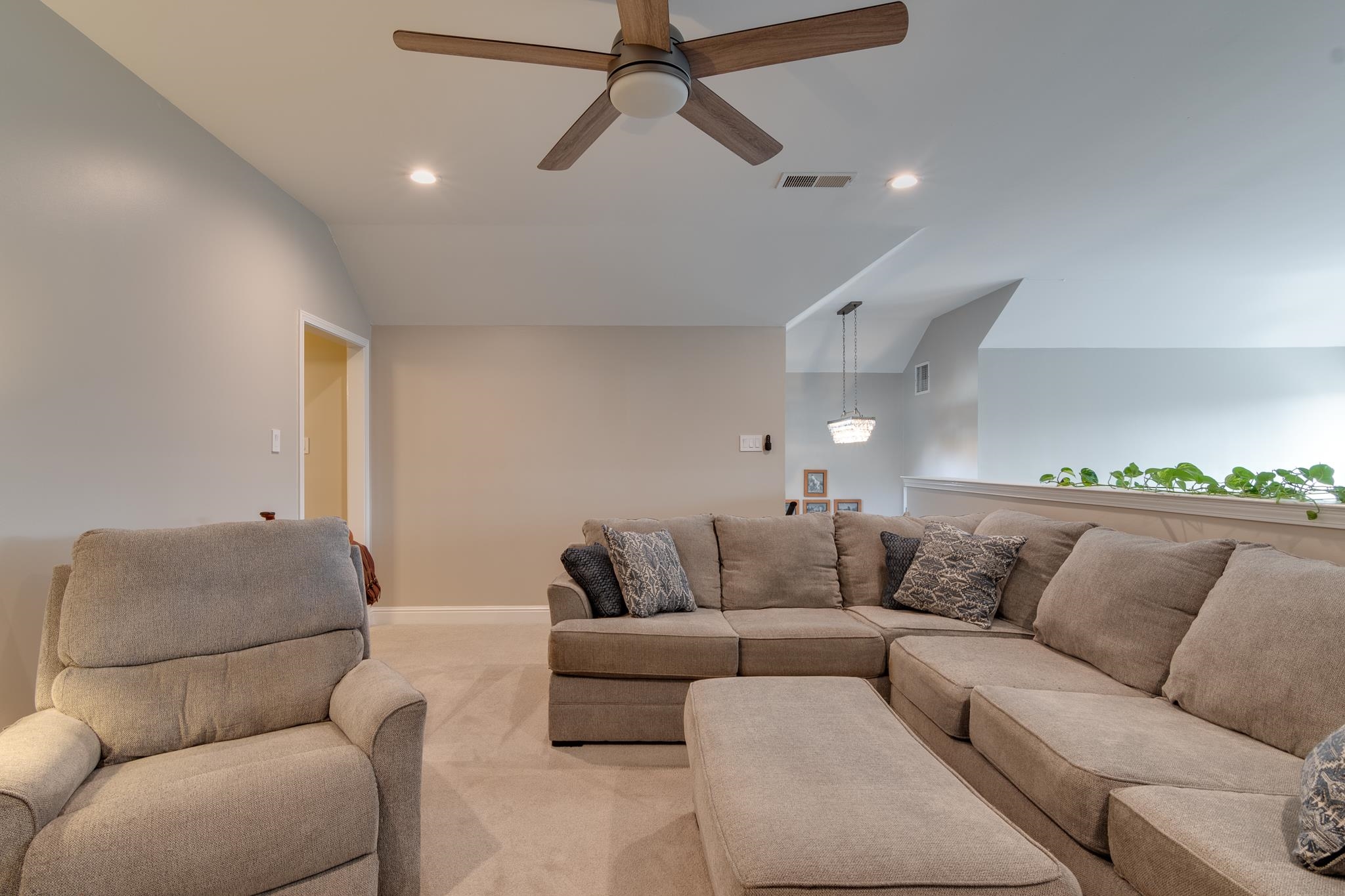 922 HARBOR BEND RD