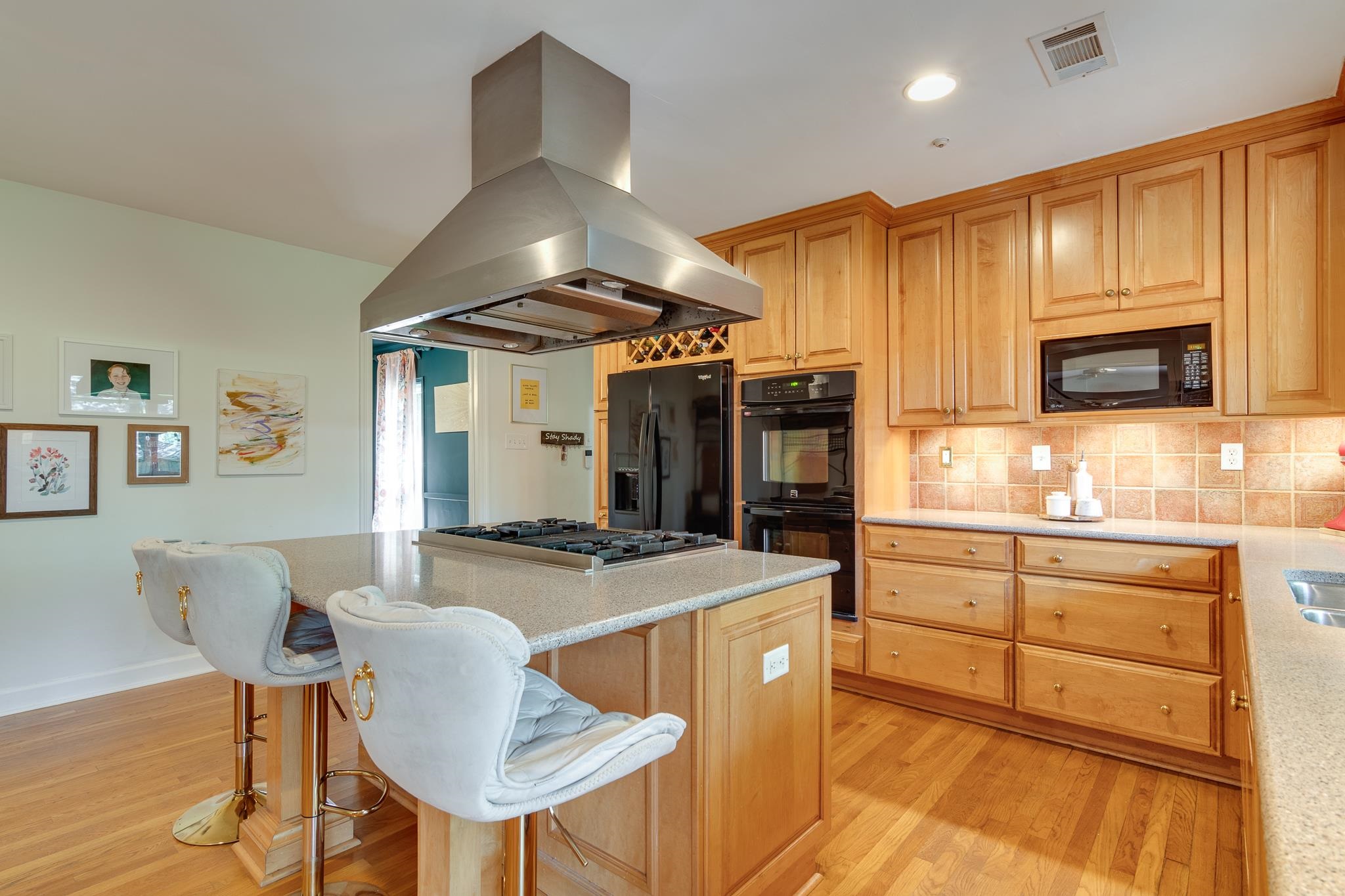 4263 BURGUNDY RD