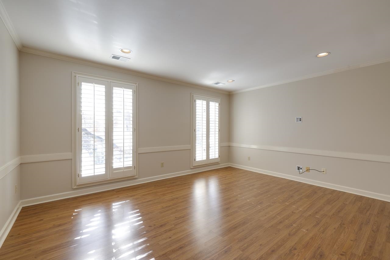 29 E CHICKASAW CV