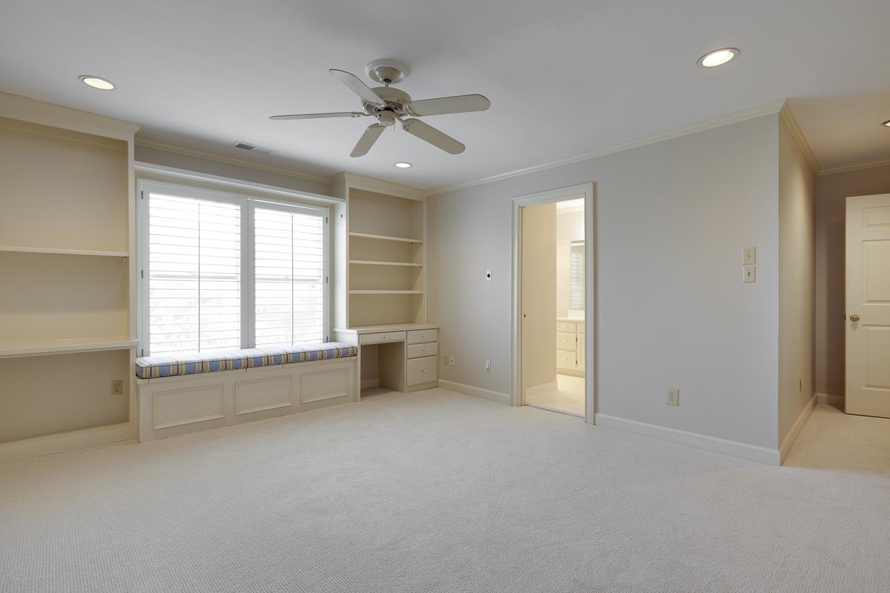 29 E CHICKASAW CV
