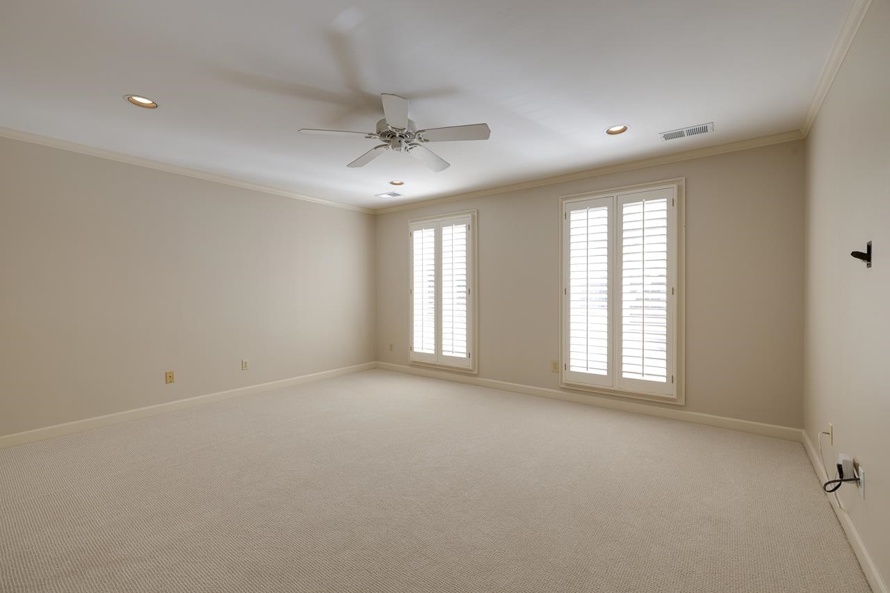 29 E CHICKASAW CV