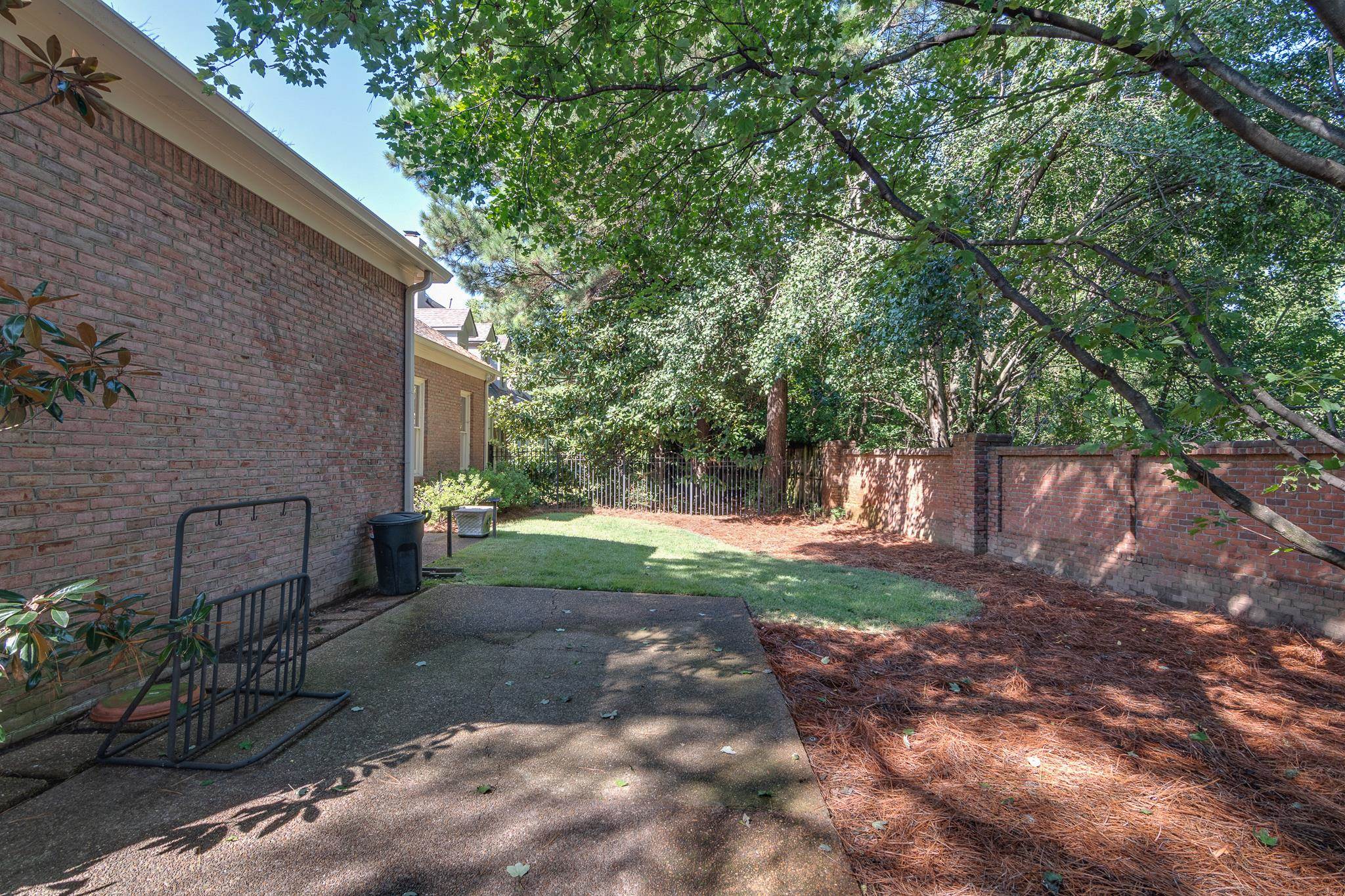 29 E CHICKASAW CV