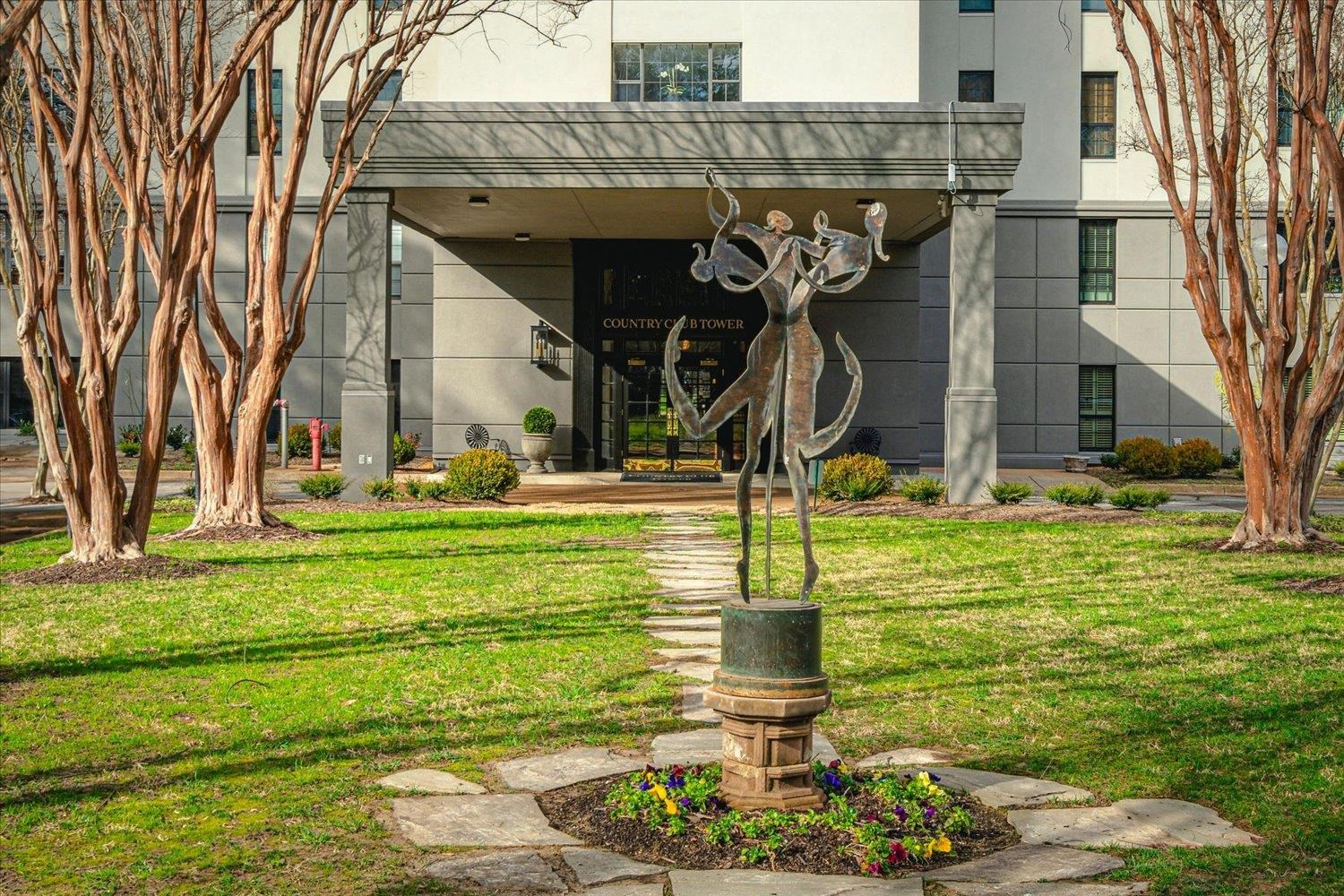 585 S GREER ST Unit: 103