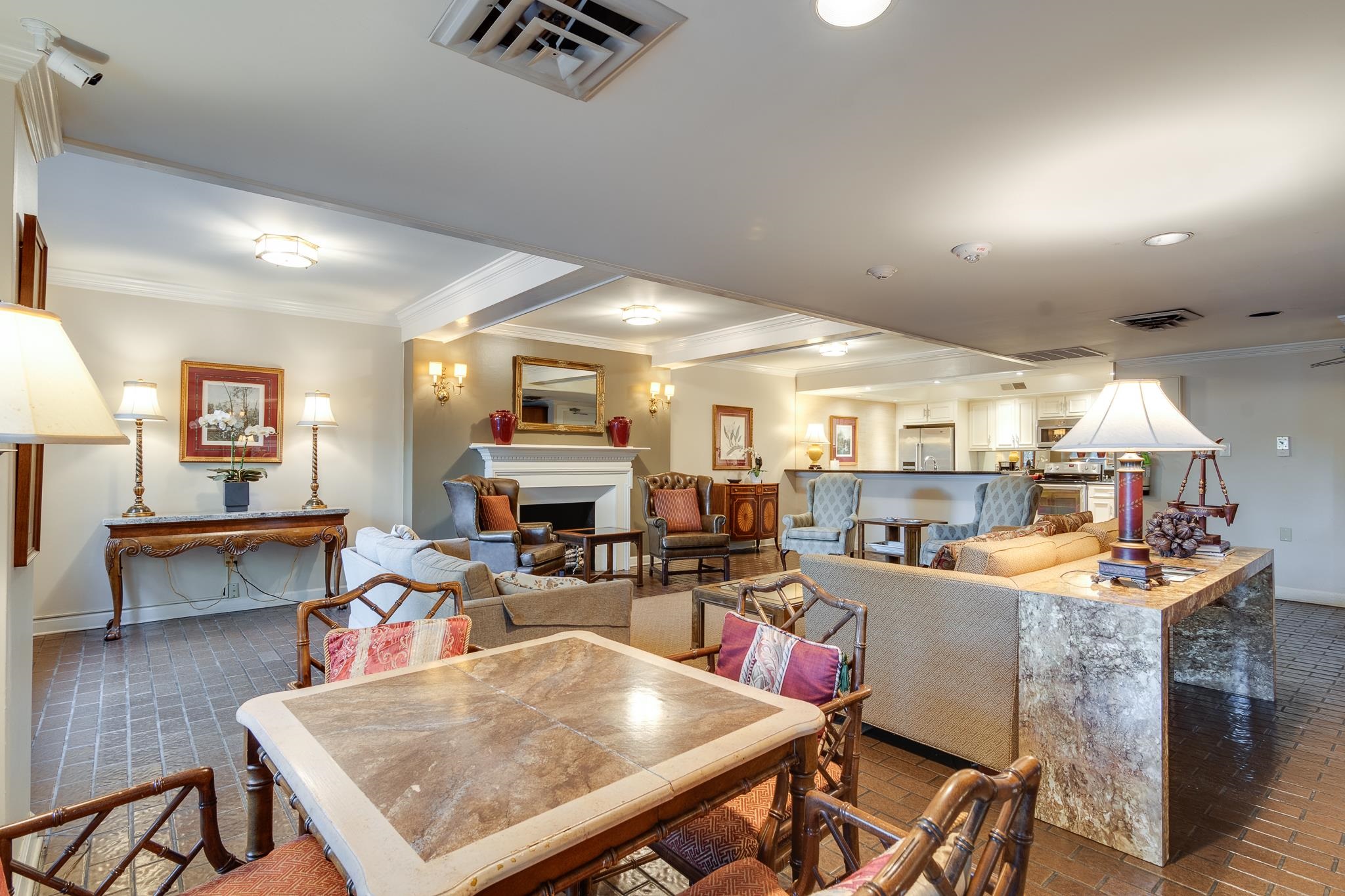 585 S GREER ST Unit: 103