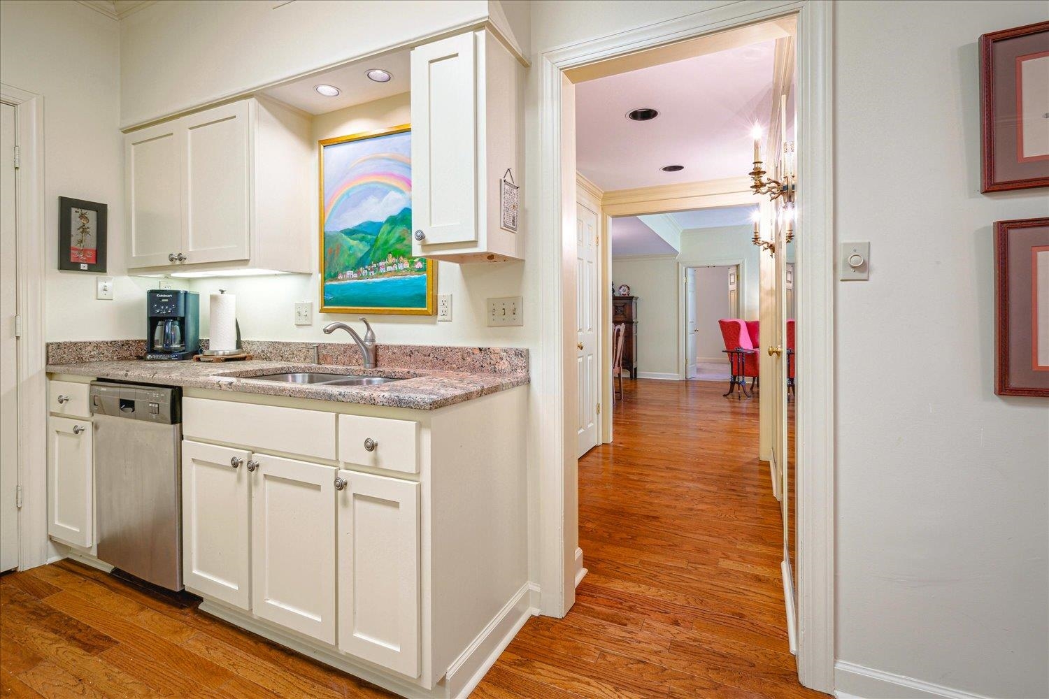 585 S GREER ST Unit: 103