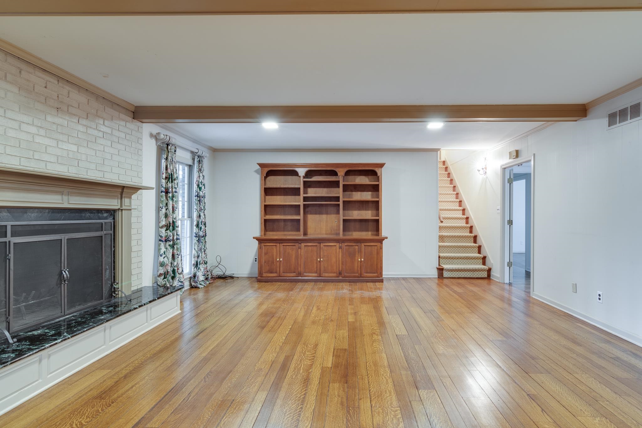 6367 BROOKS MANOR CV