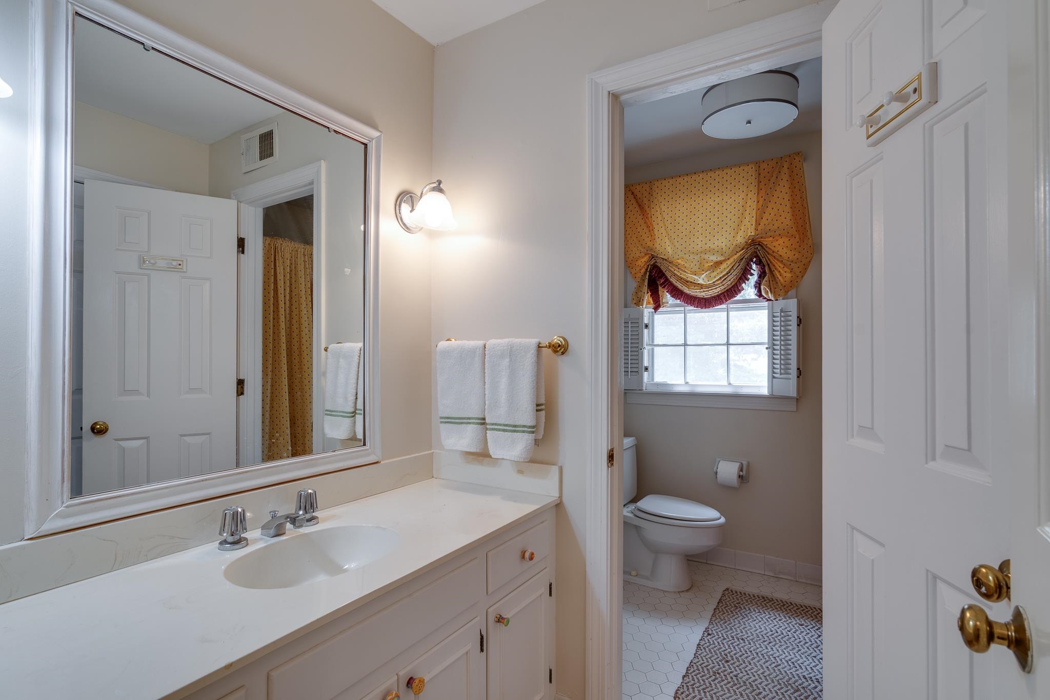 6367 BROOKS MANOR CV