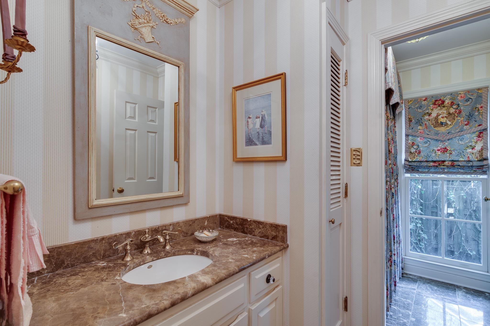 6367 BROOKS MANOR CV