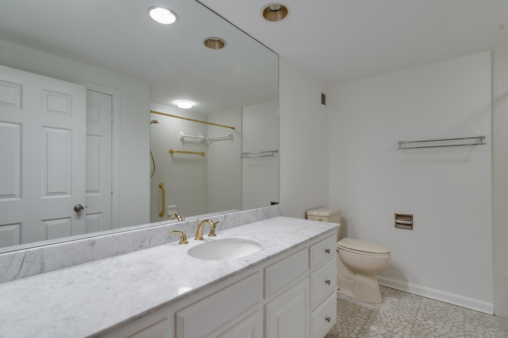 475 N HIGHLAND ST N Unit: 12EF