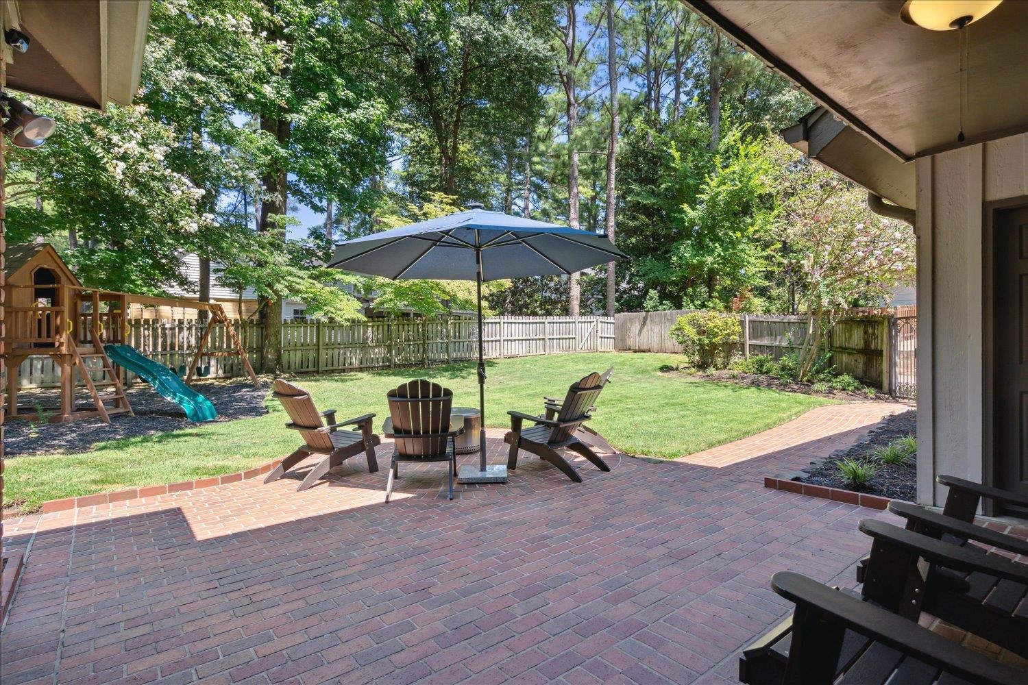 8198 BLAIR LN
