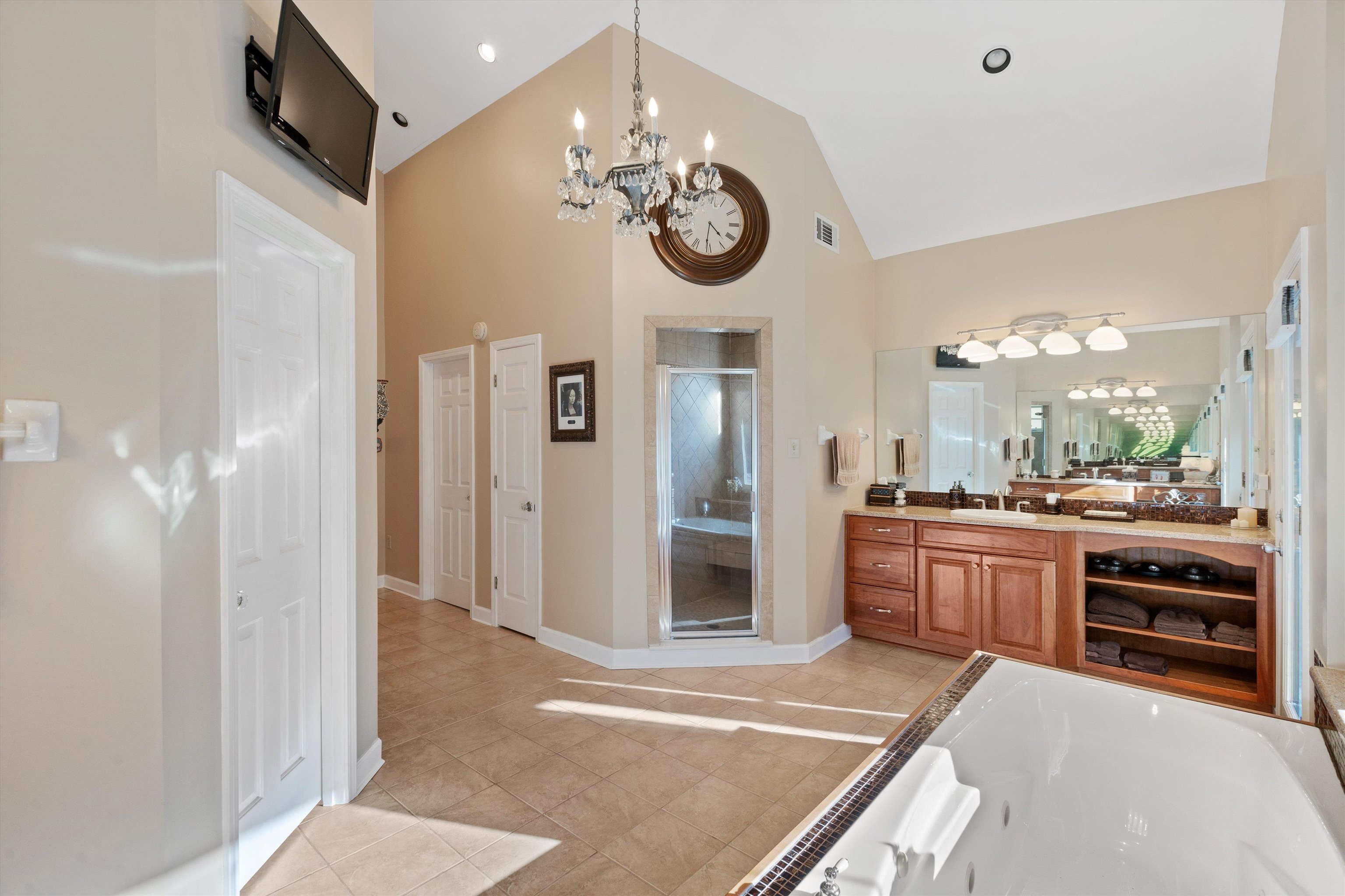 1357 BROOKSIDE DR