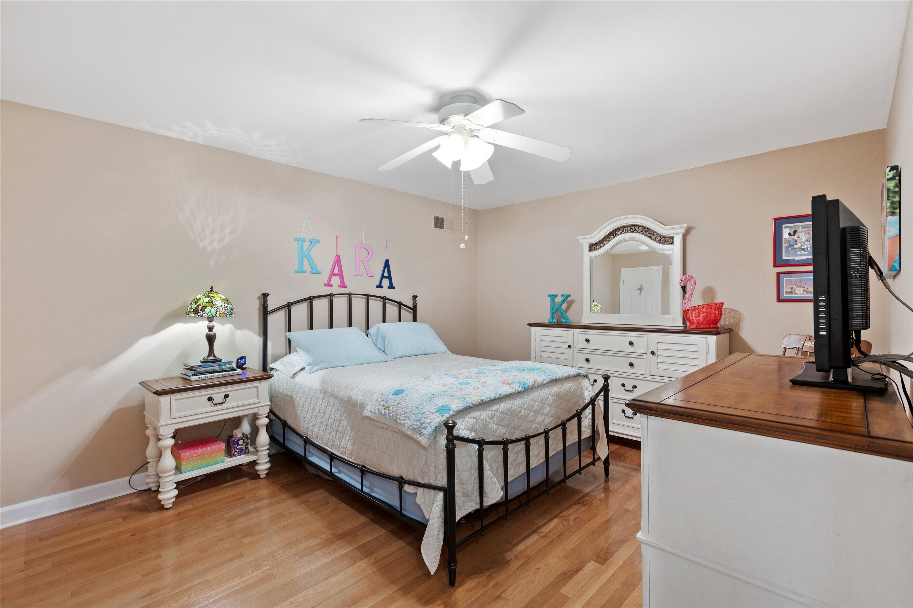 1357 BROOKSIDE DR
