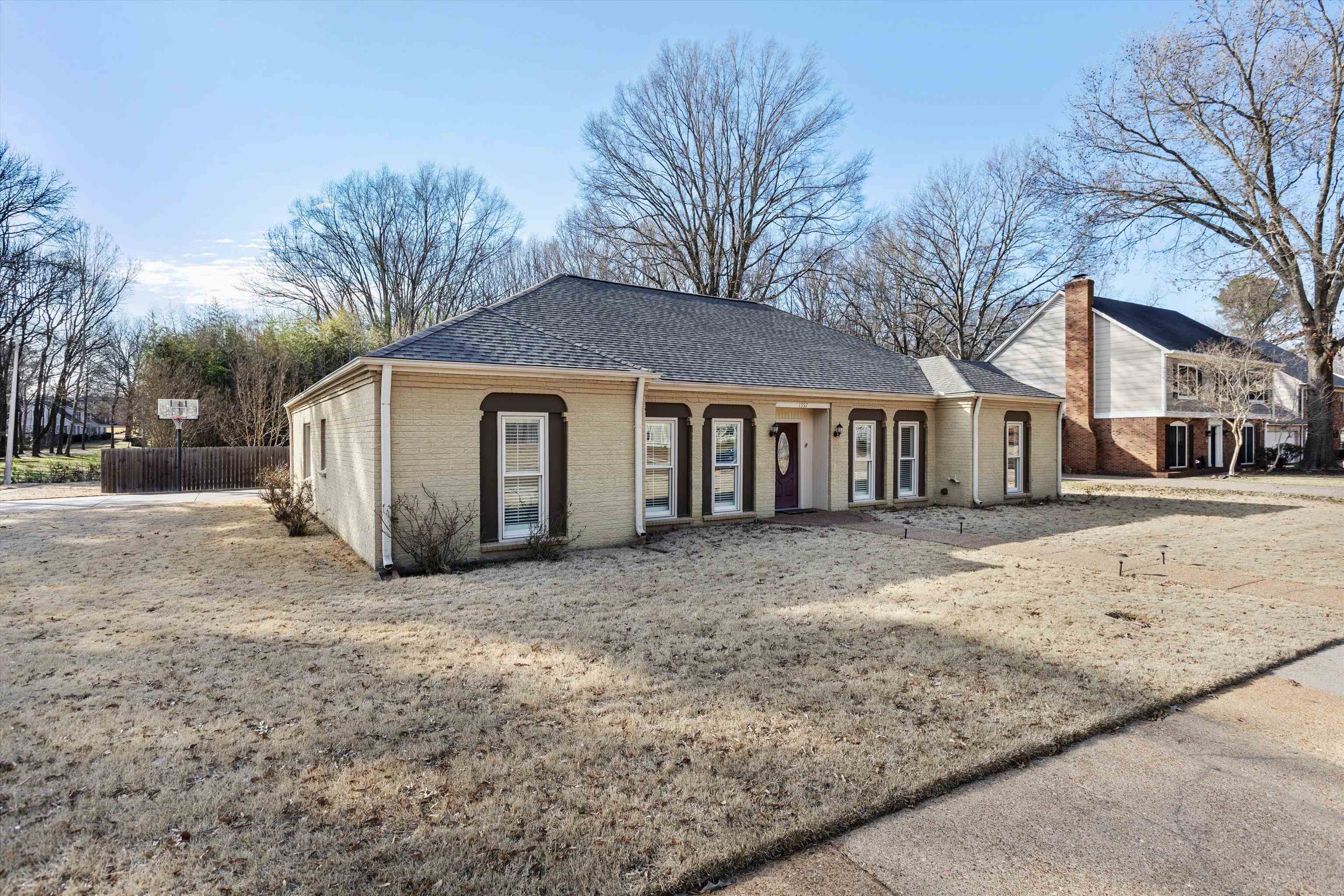 1357 BROOKSIDE DR