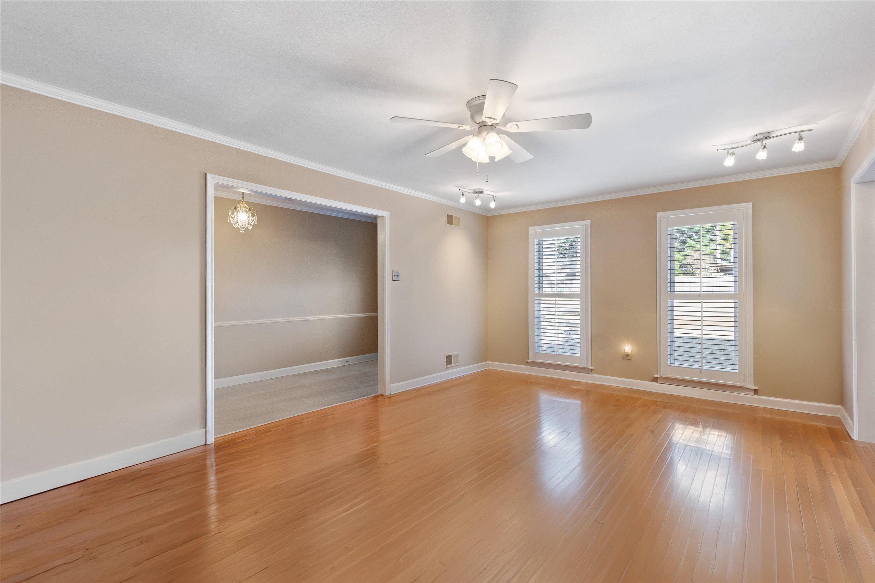 1357 BROOKSIDE DR