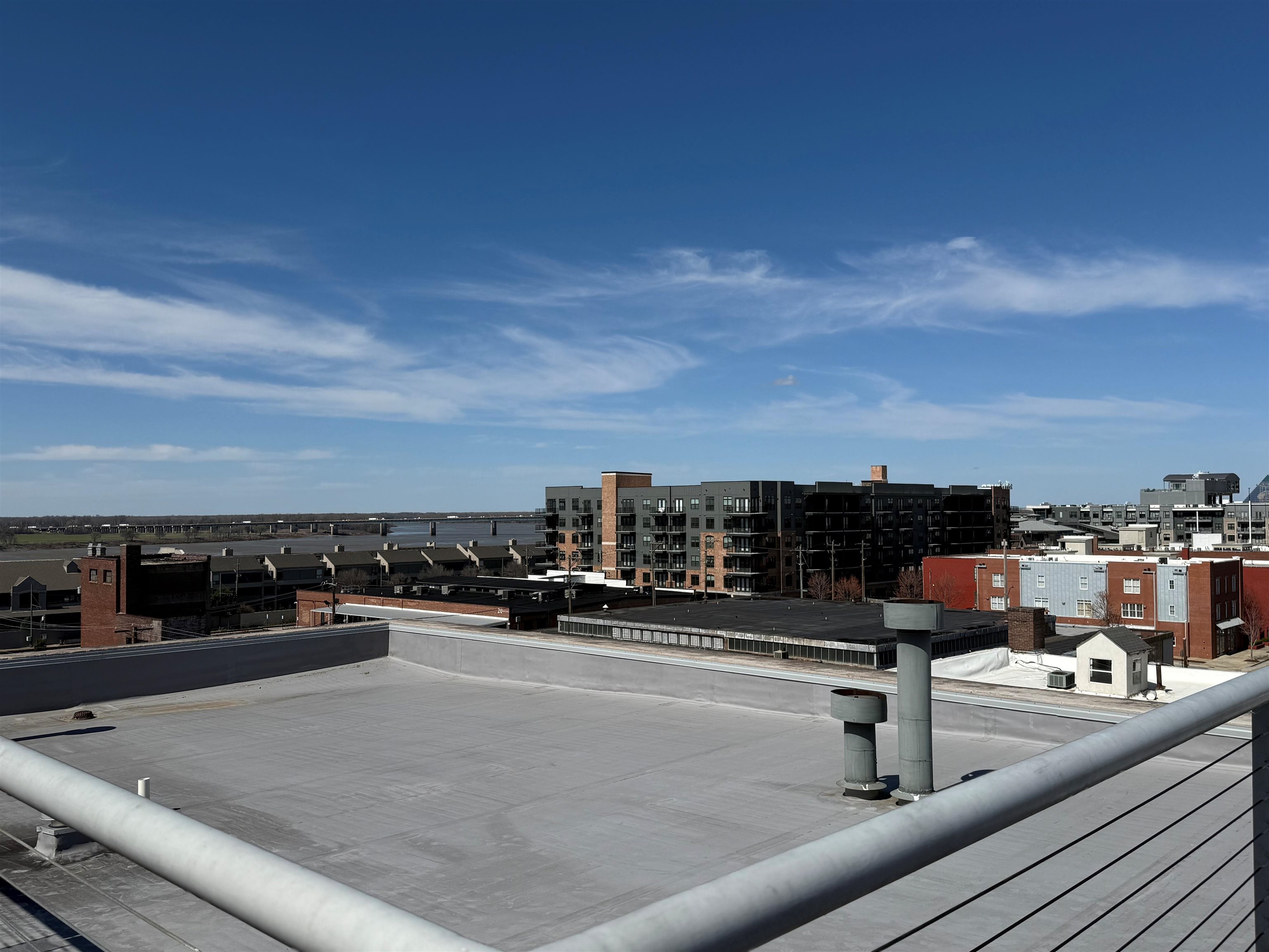 408 S FRONT ST Unit: 305