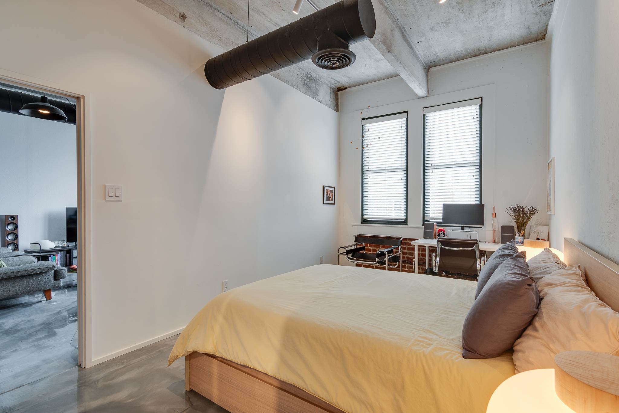 408 S FRONT ST Unit: 305