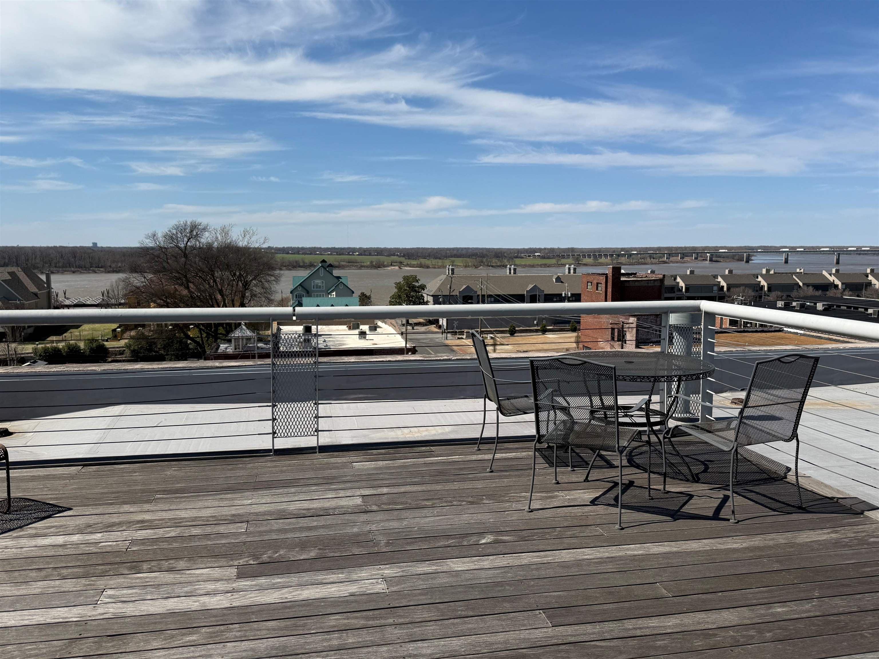 408 S FRONT ST Unit: 305