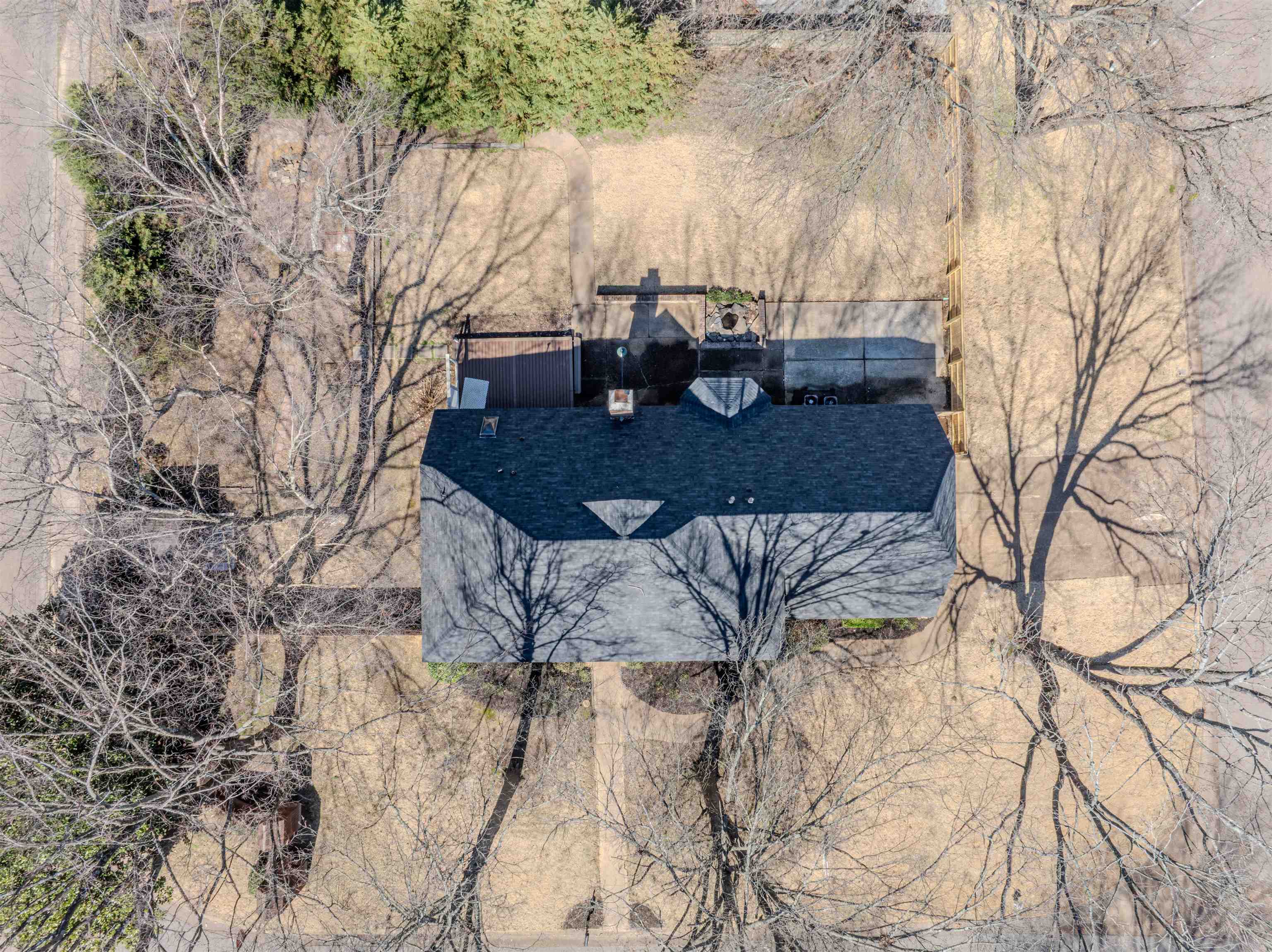 935 WINLEAF DR