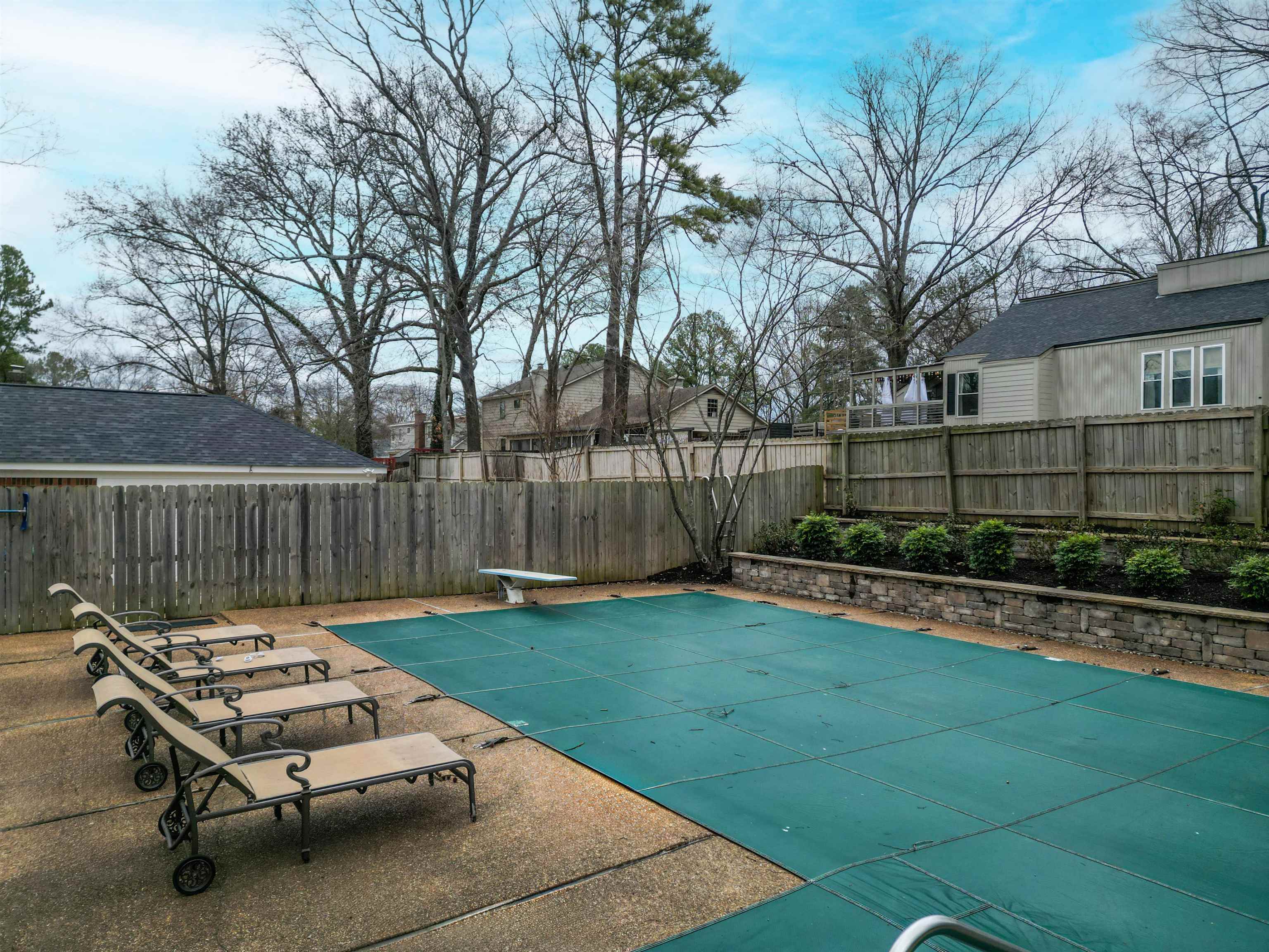 2018 WOODGATE DR