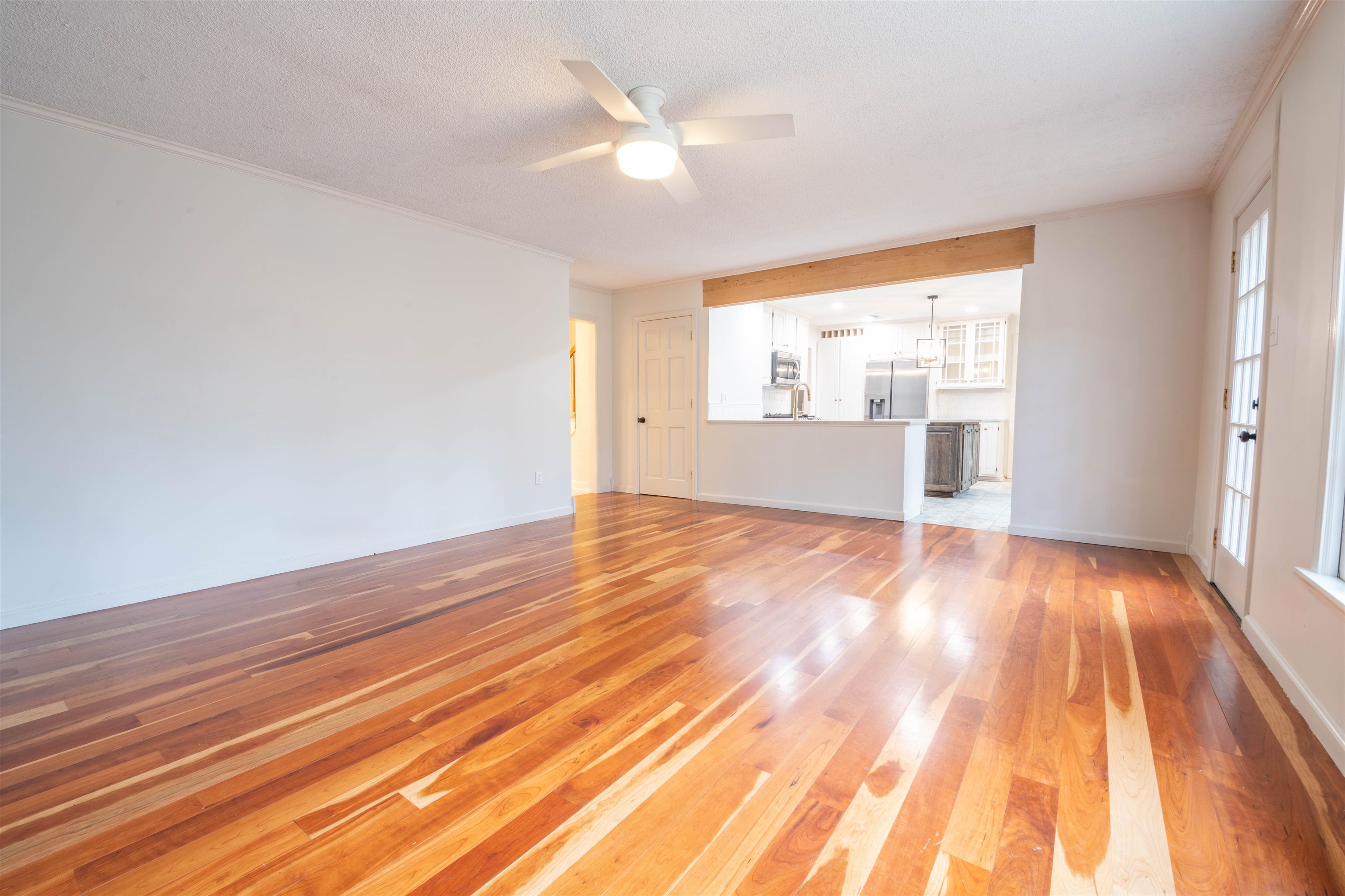 2018 WOODGATE DR