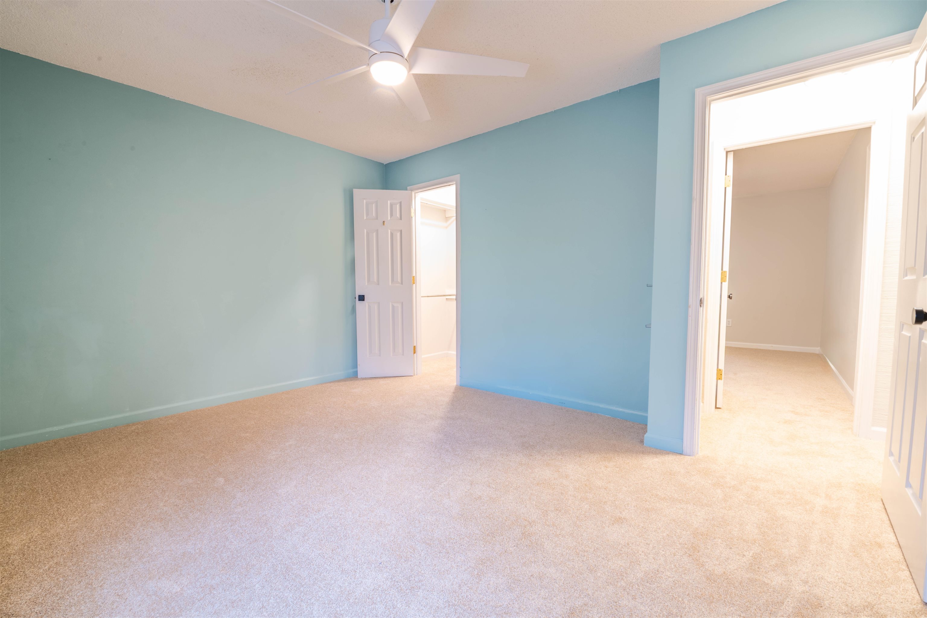 2018 WOODGATE DR