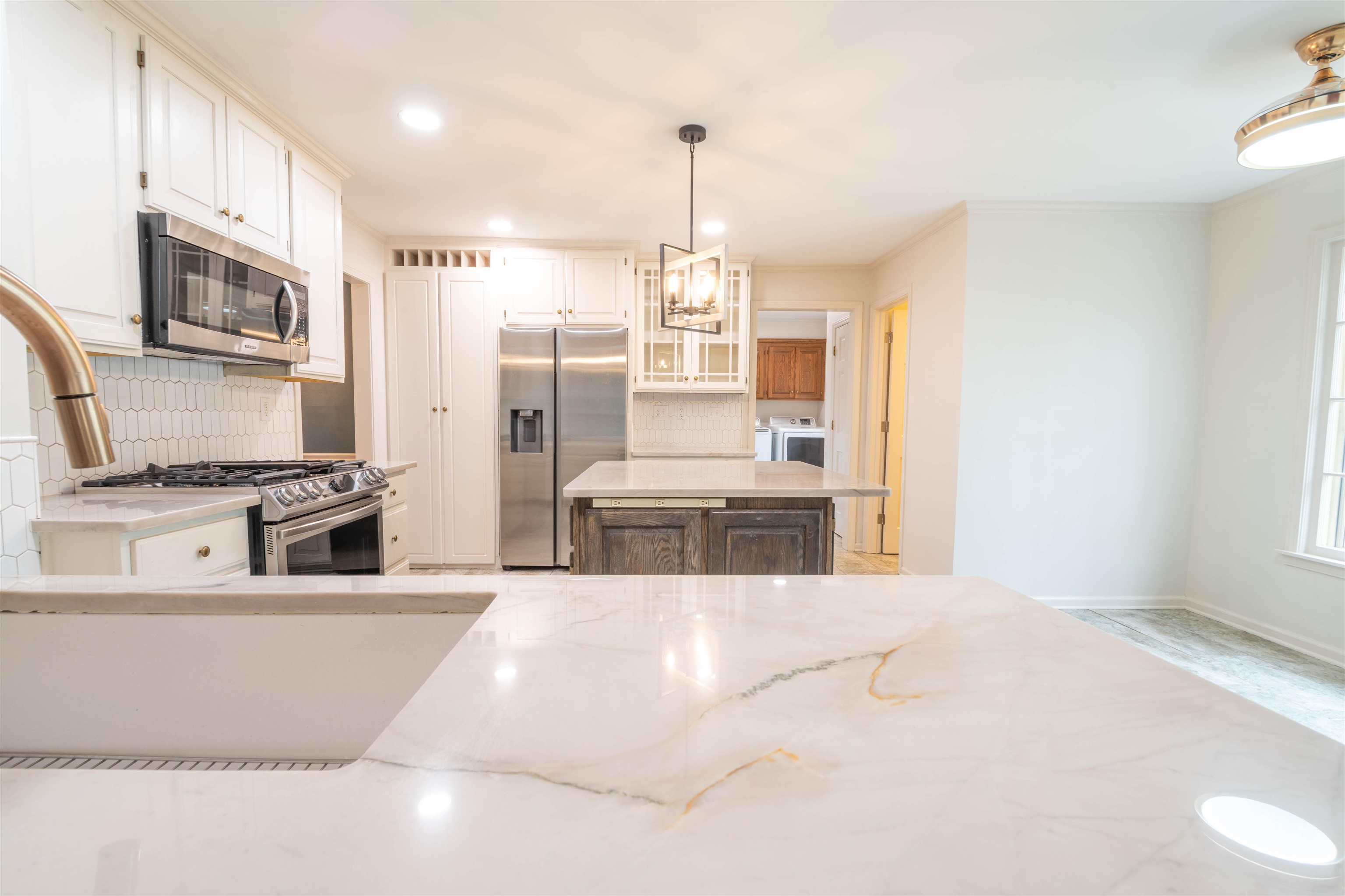 2018 WOODGATE DR