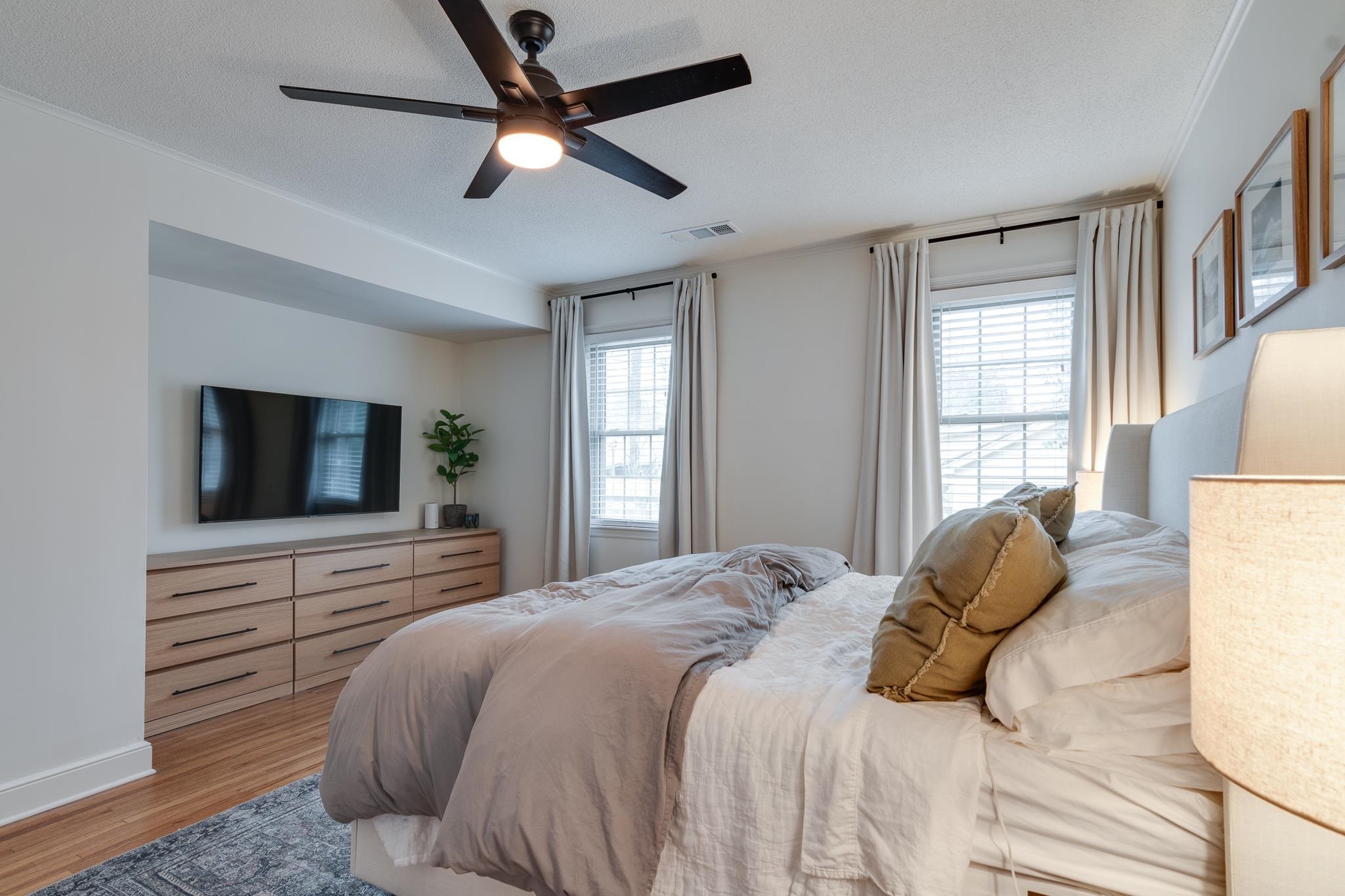 3689 HIGHLAND PARK RD