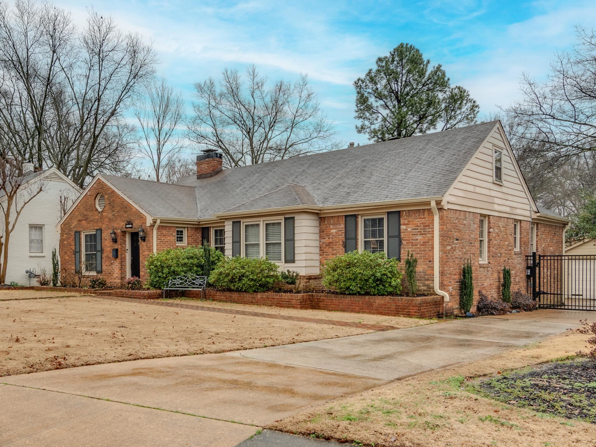 3689 HIGHLAND PARK RD