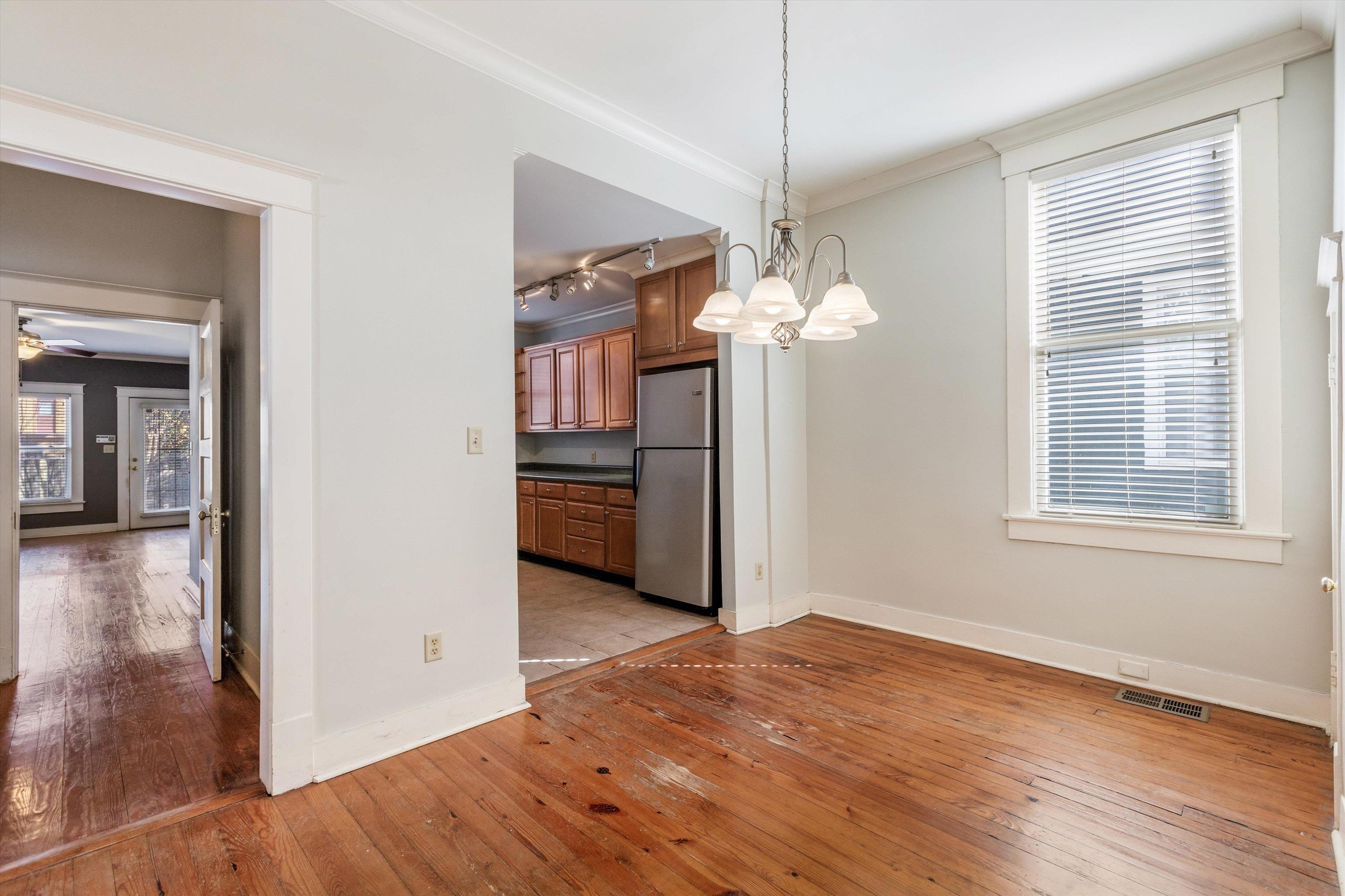 1960 HIGBEE AVE