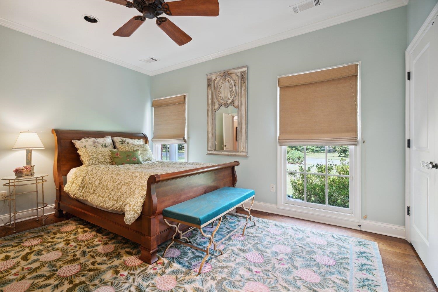268 E CHICKASAW PKY