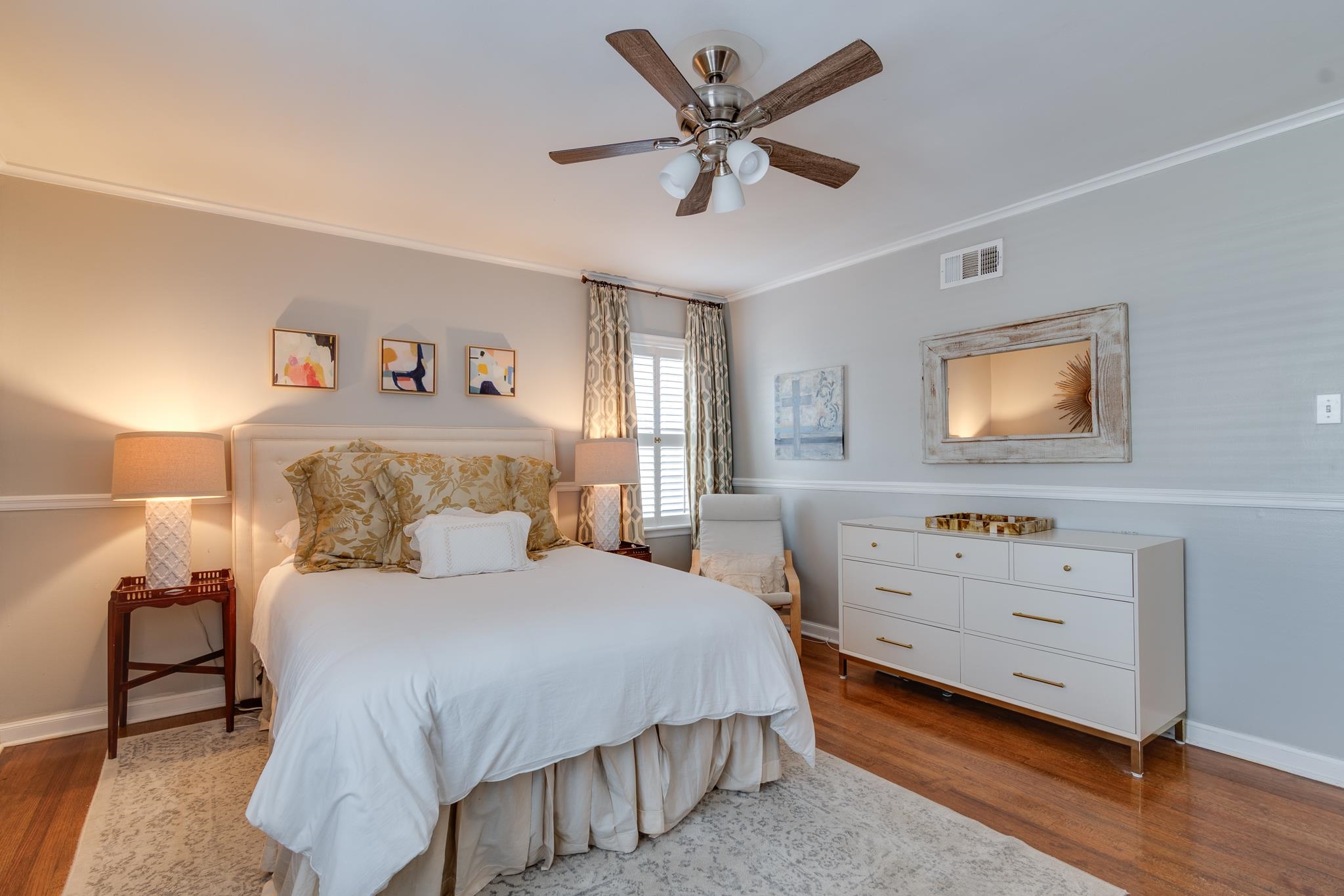 337 N WHITE STATION RD