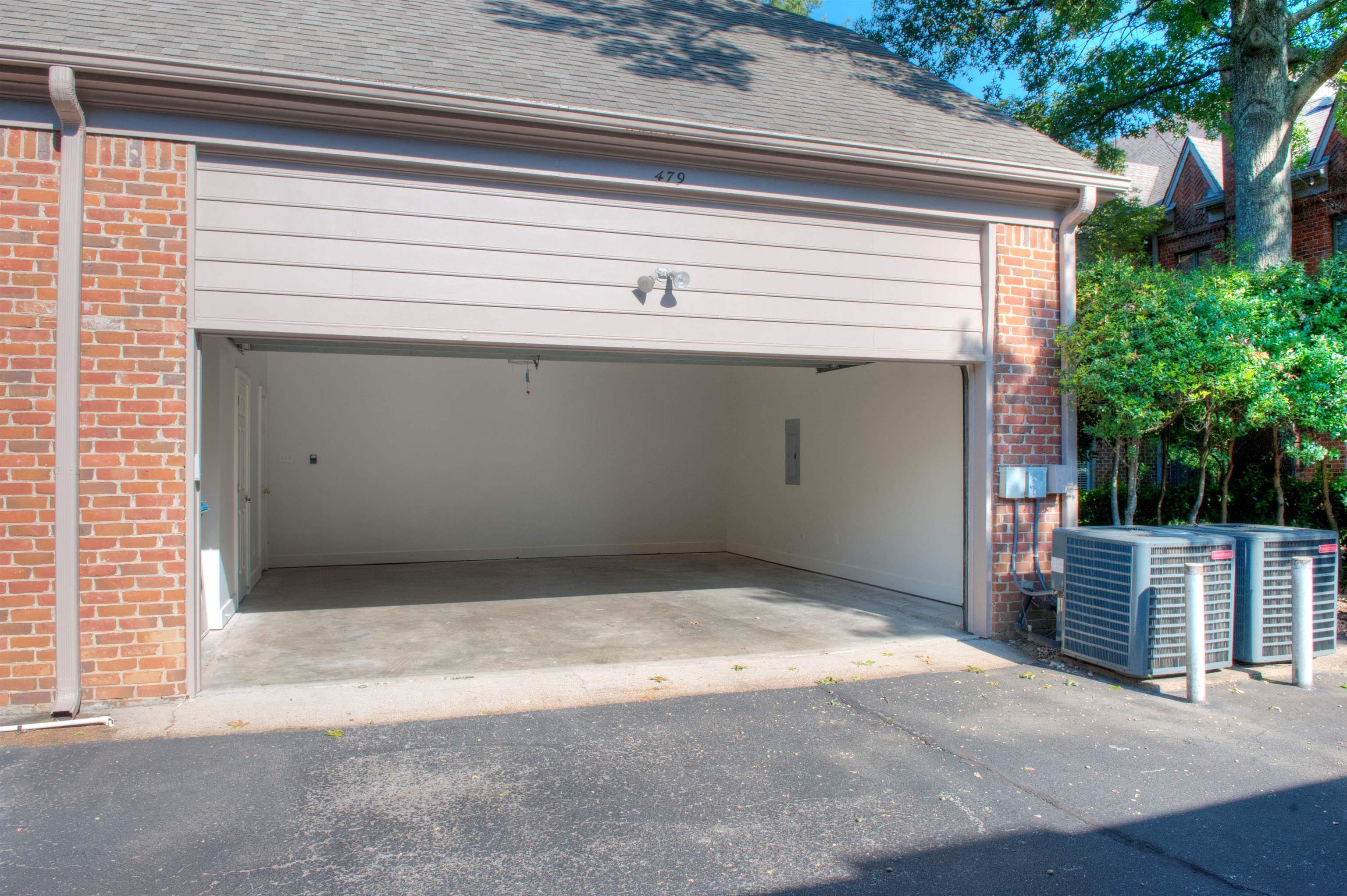 479 E RACQUET CLUB PL Unit: 479