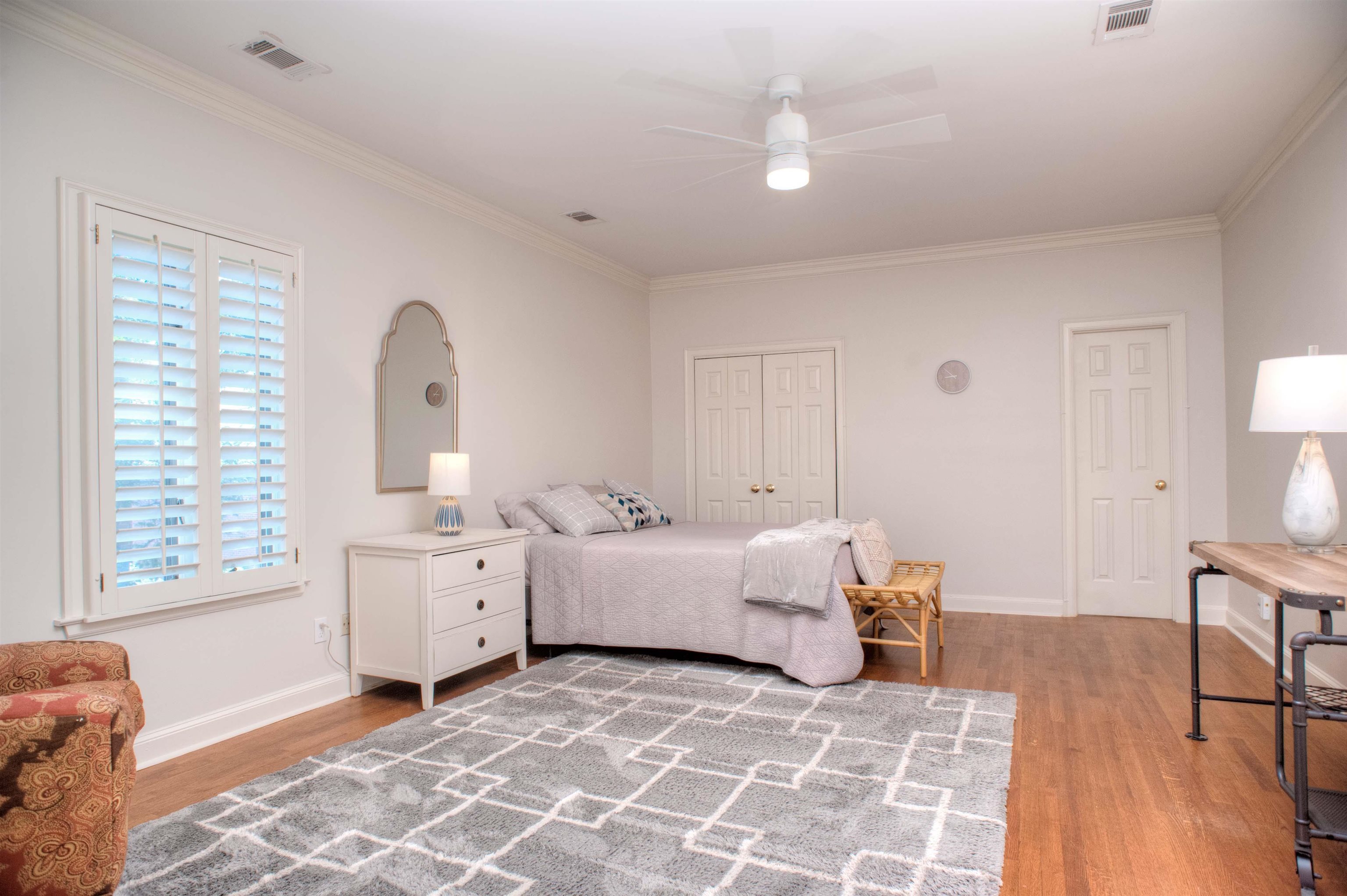 479 E RACQUET CLUB PL Unit: 479