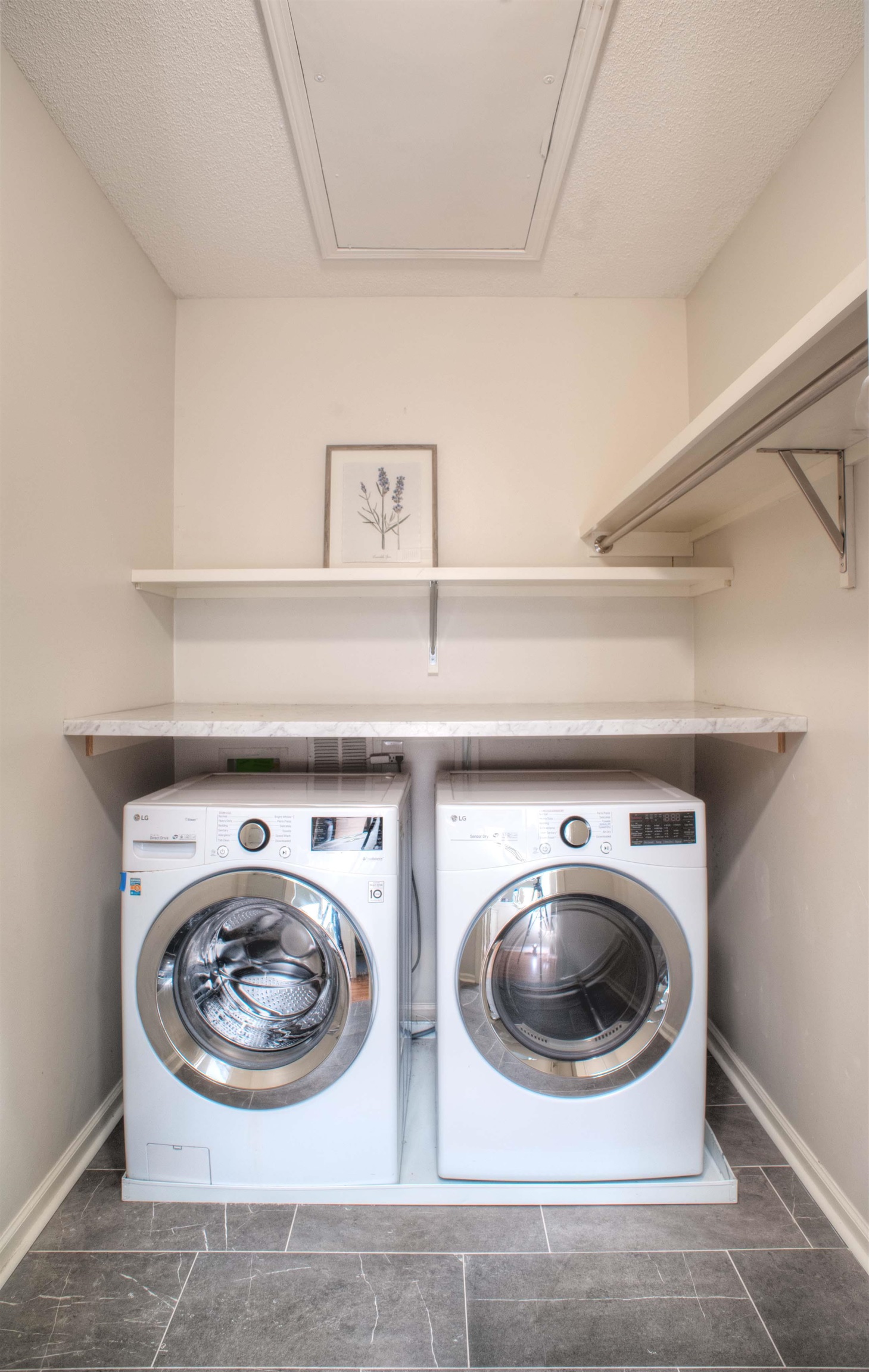 479 E RACQUET CLUB PL Unit: 479