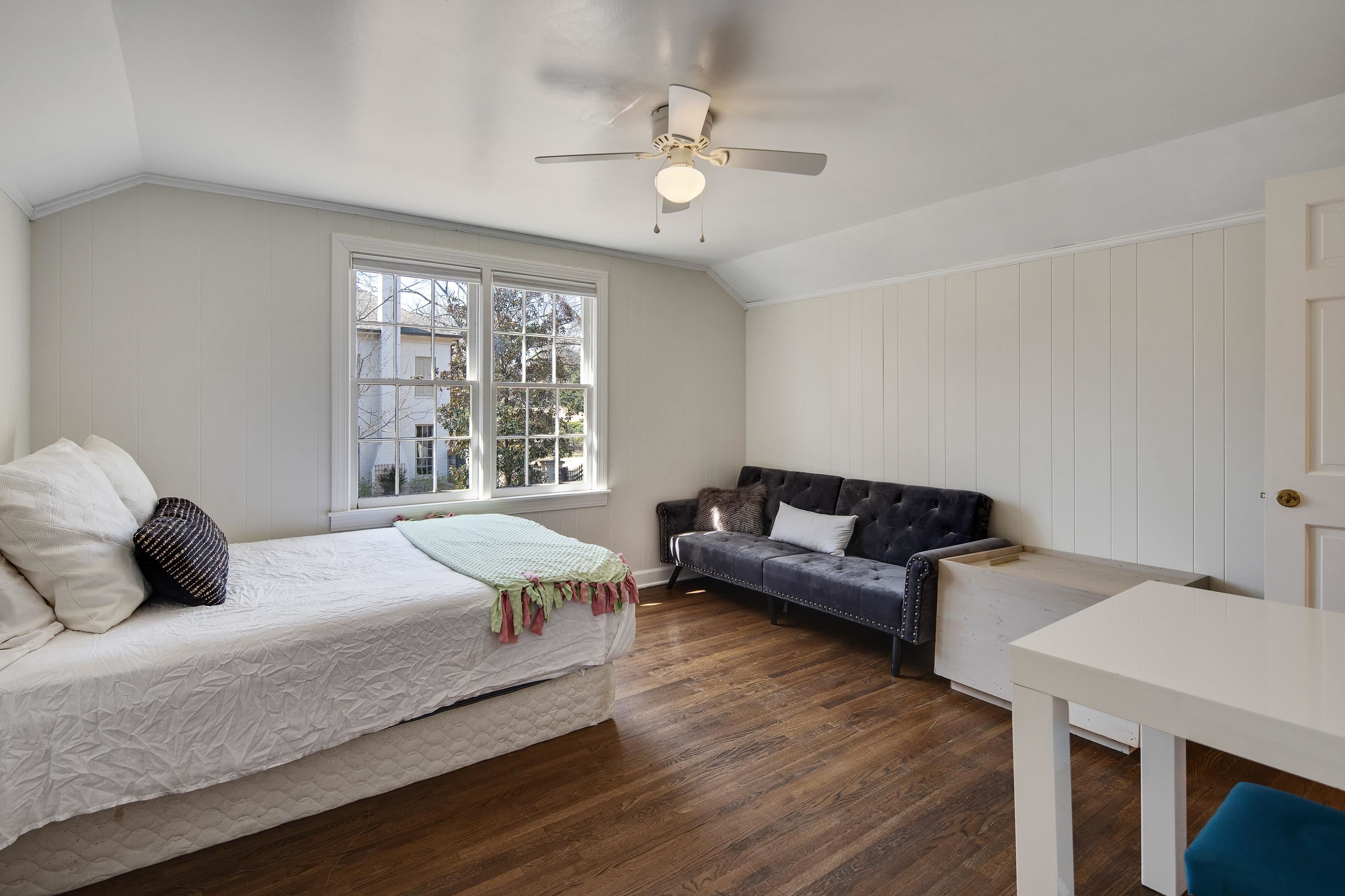 4411 NORMANDY RD
