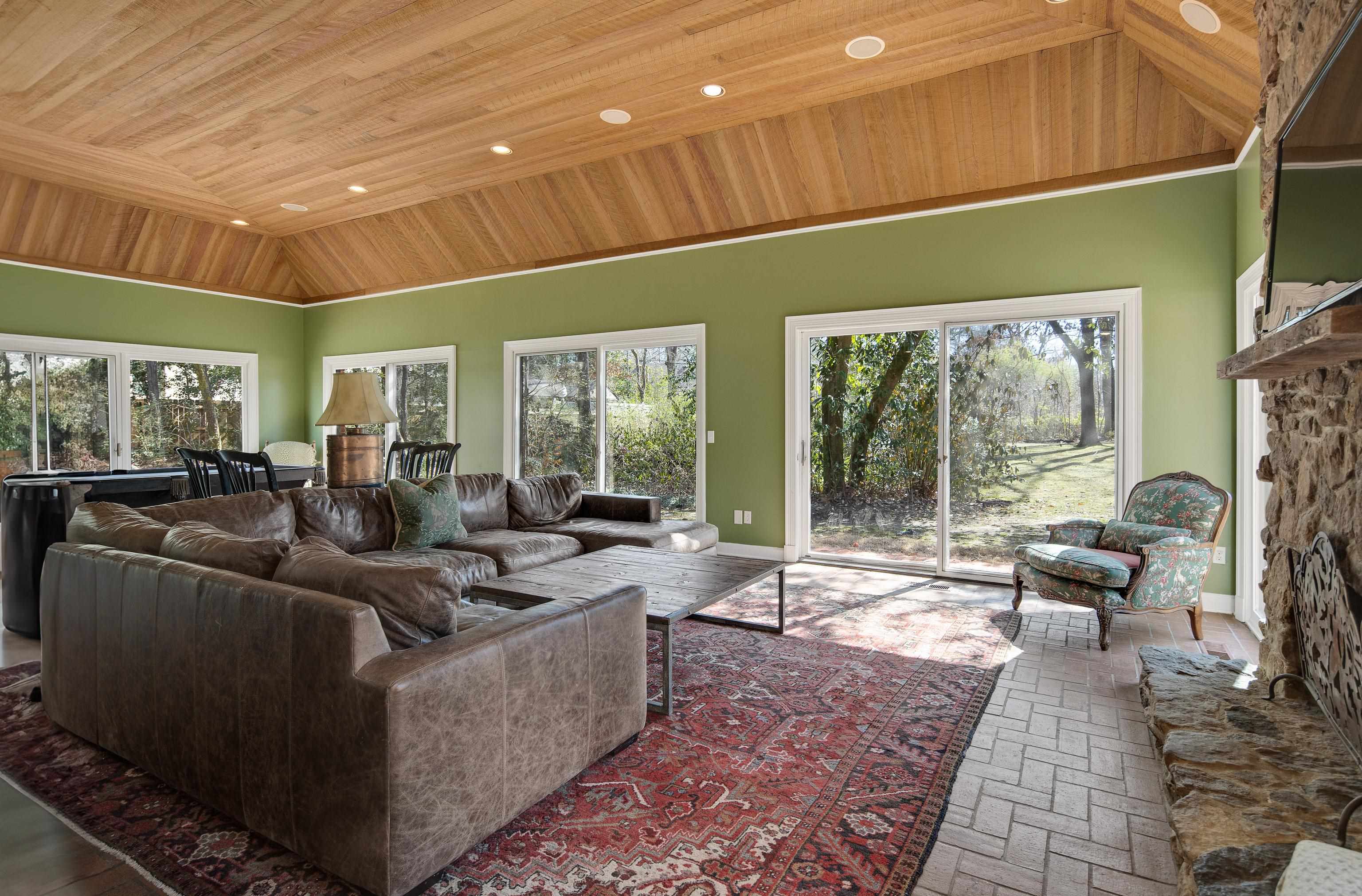 4411 NORMANDY RD