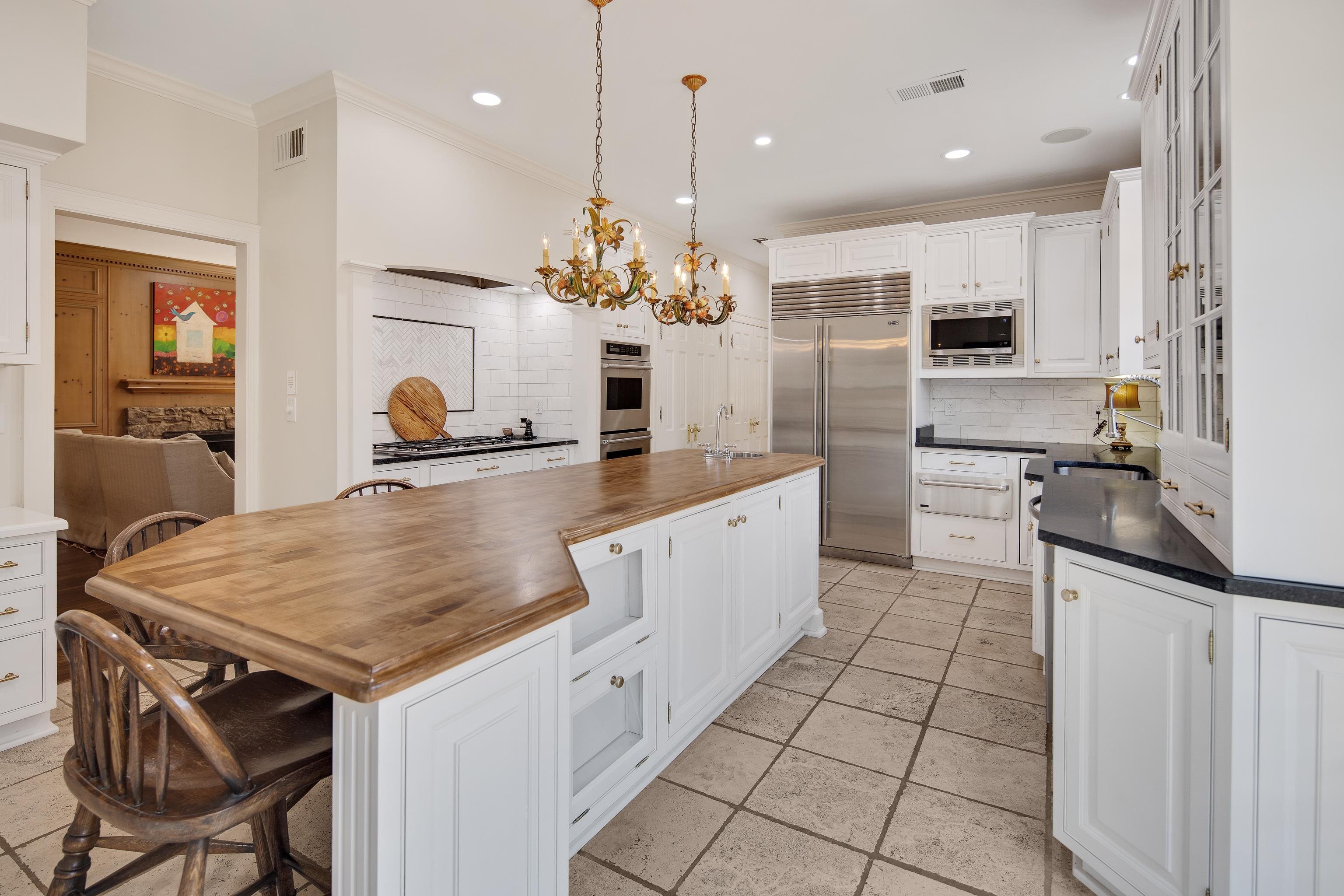 4411 NORMANDY RD