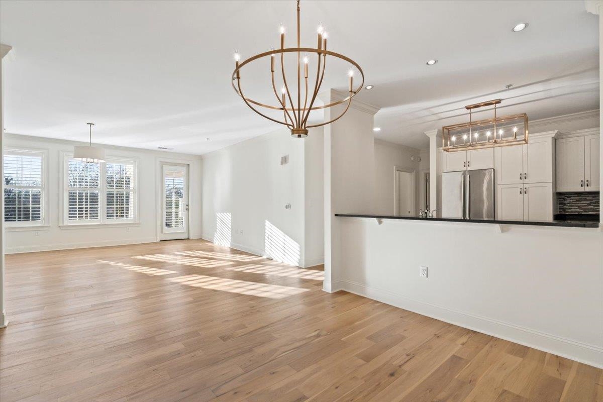 3520 CENTRAL AVE Unit: 404