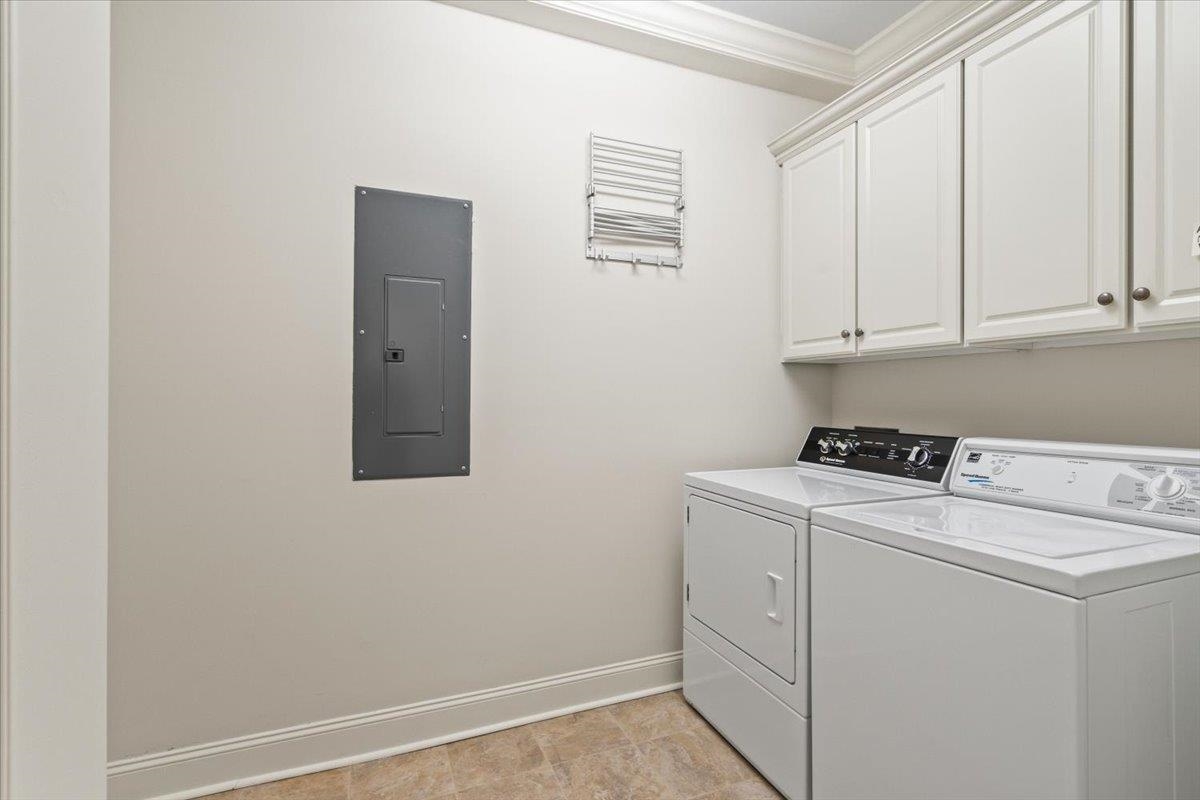 3520 CENTRAL AVE Unit: 404