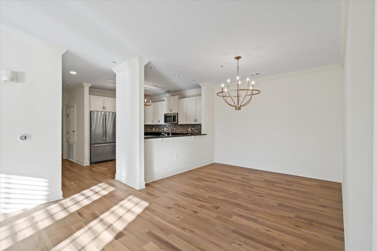 3520 CENTRAL AVE Unit: 404