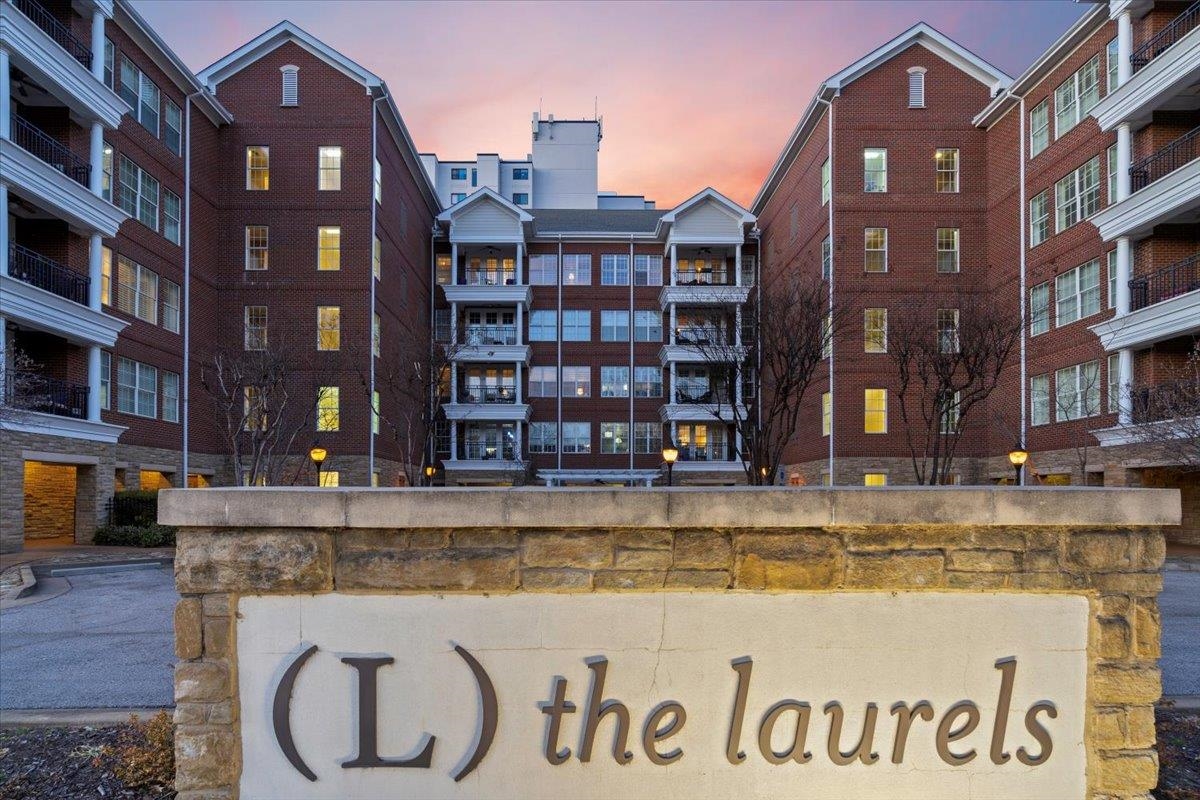 3520 CENTRAL AVE Unit: 404