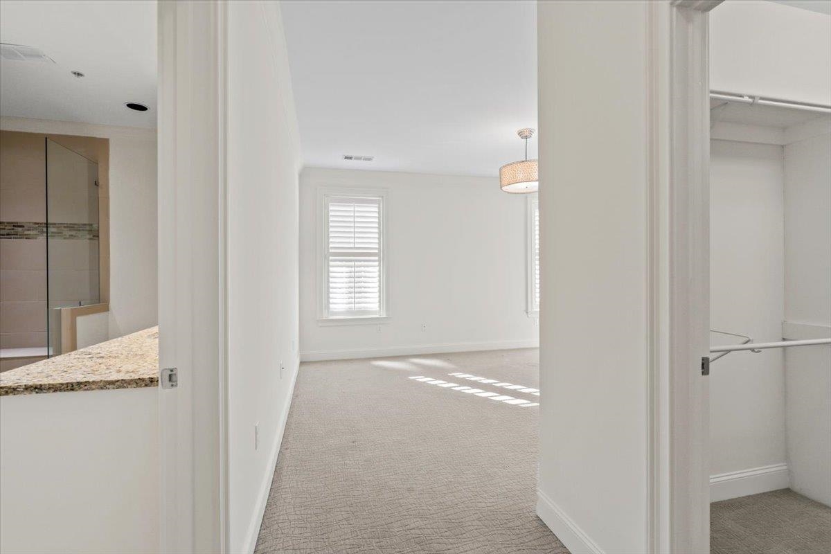 3520 CENTRAL AVE Unit: 404