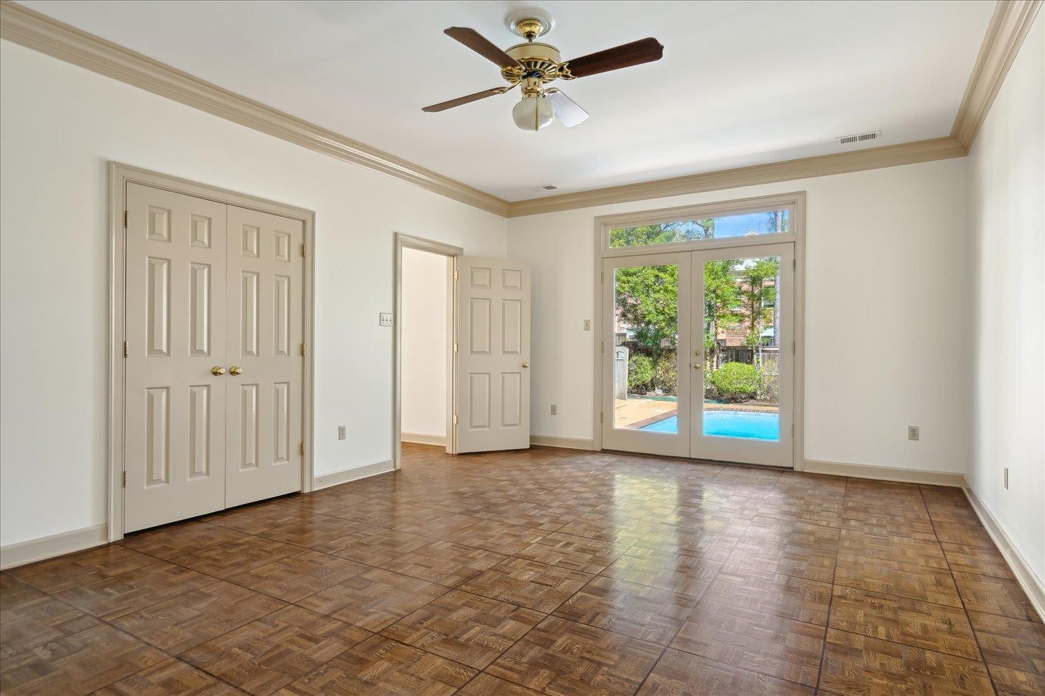 6382 N MASSEY HILL DR